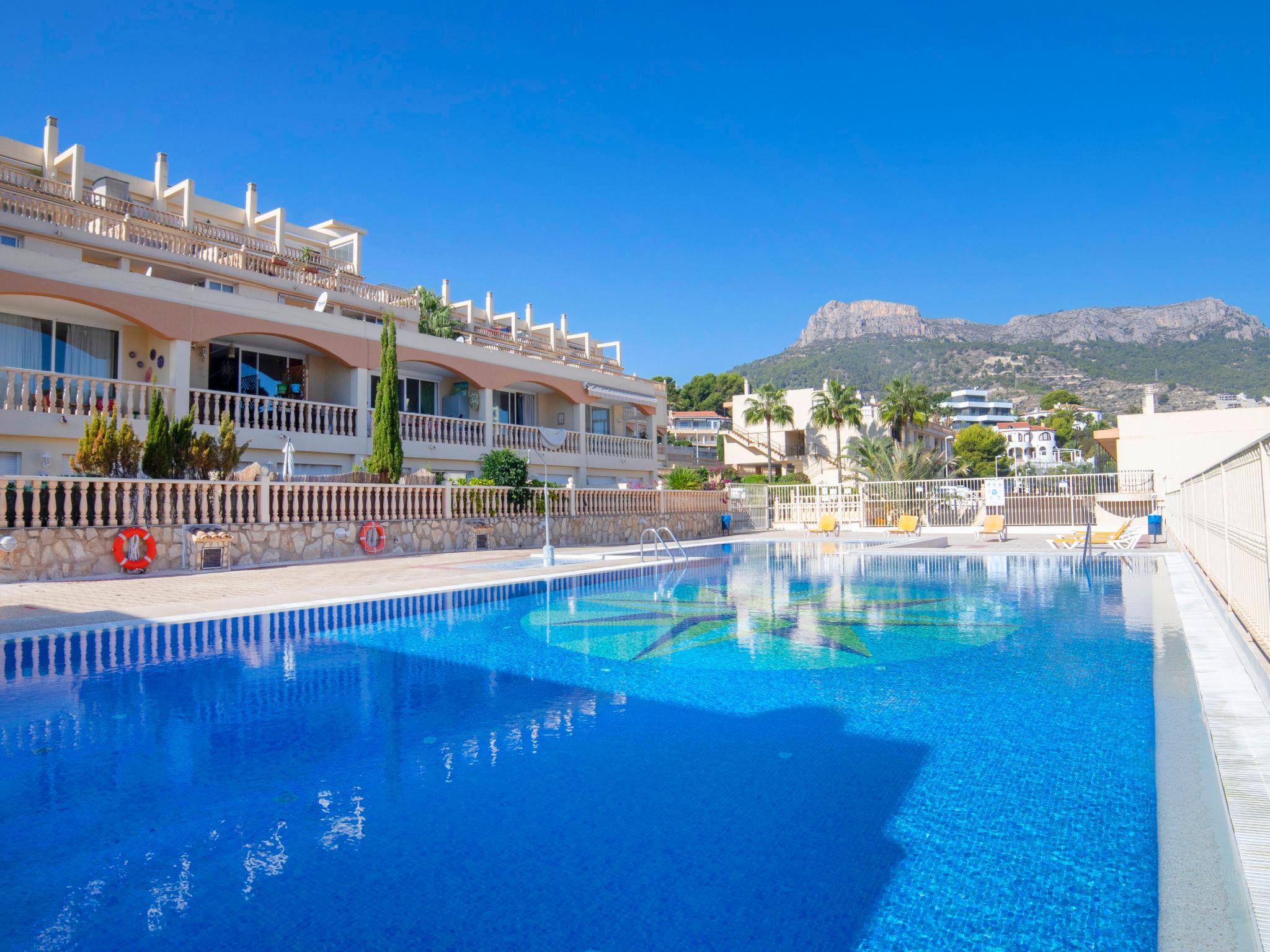 Photo 1 - Appartement de 2 chambres à Calp avec piscine et vues à la mer