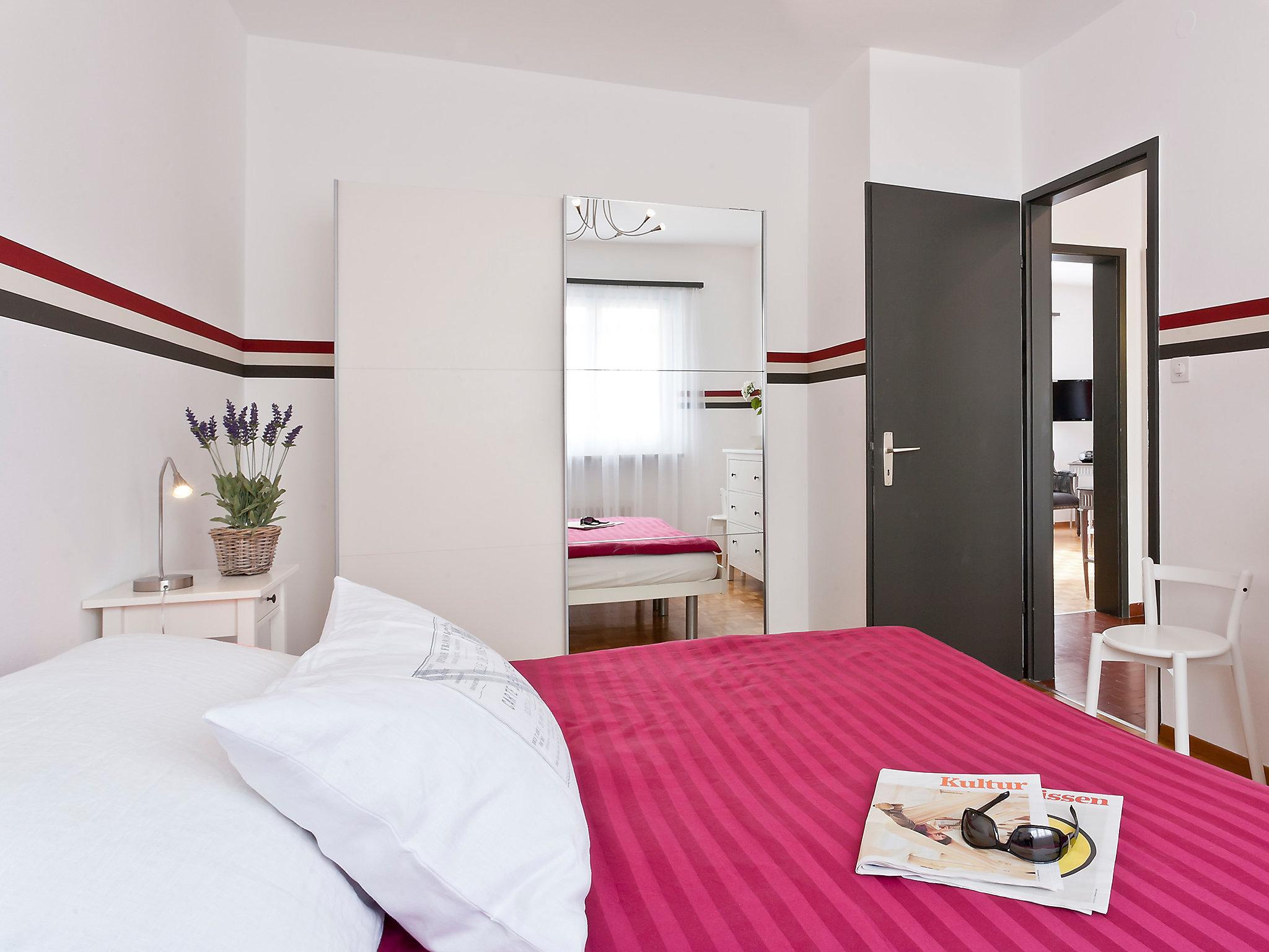 Foto 1 - Apartment mit 1 Schlafzimmer in Ascona mit blick auf die berge