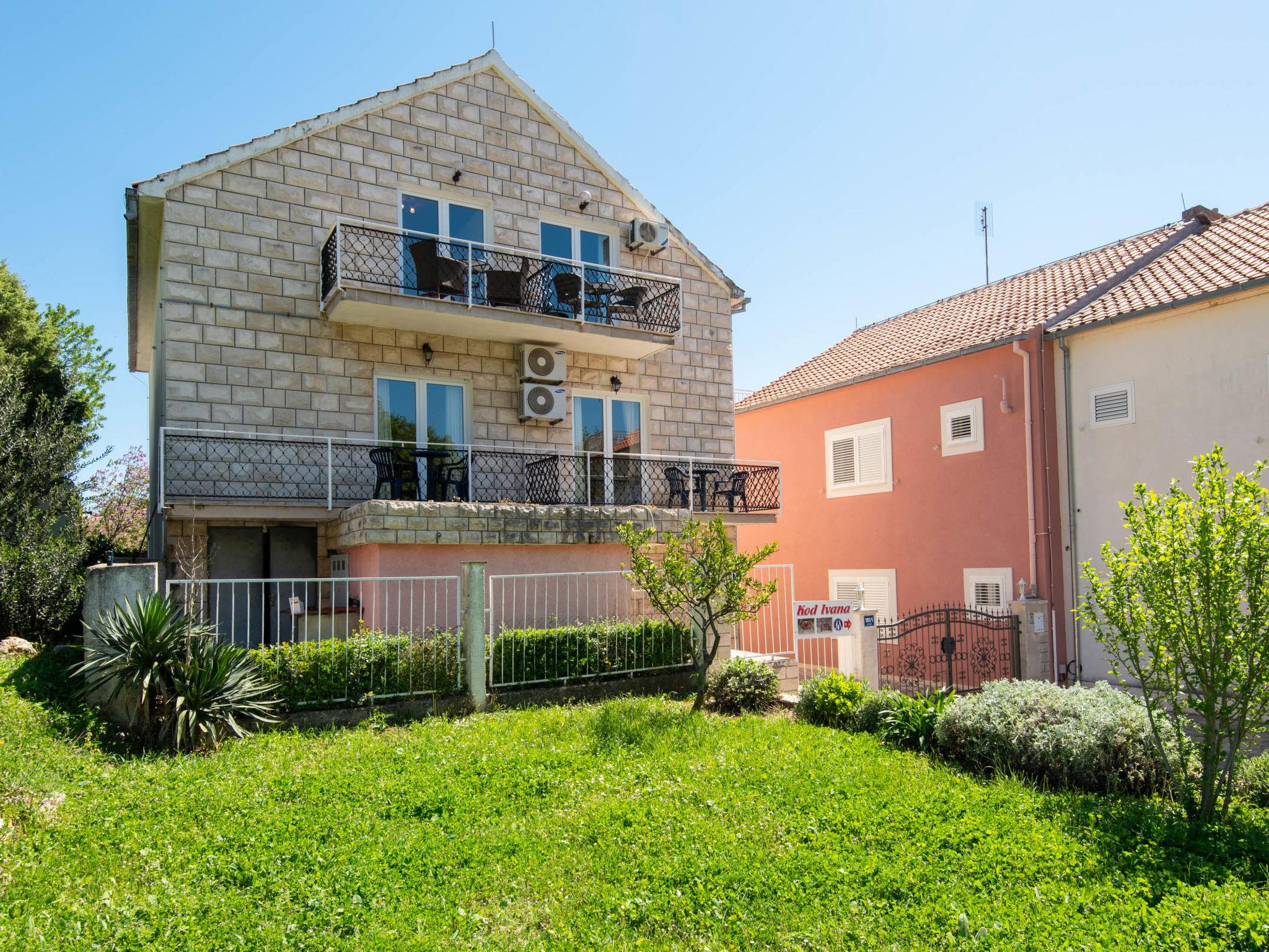 Foto 17 - Appartamento con 2 camere da letto a Orebić con piscina e vista mare