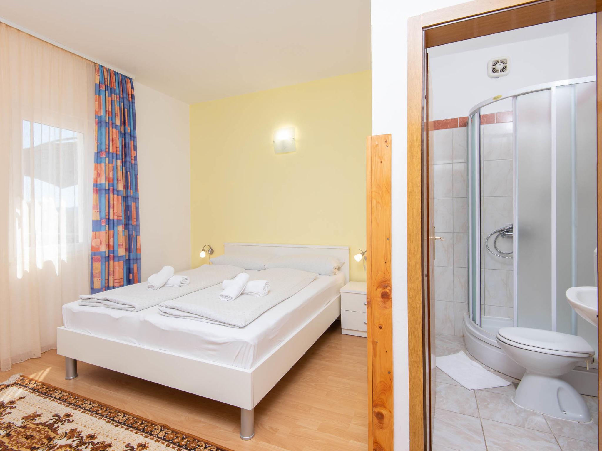 Foto 11 - Apartamento de 3 habitaciones en Orebić con piscina y vistas al mar