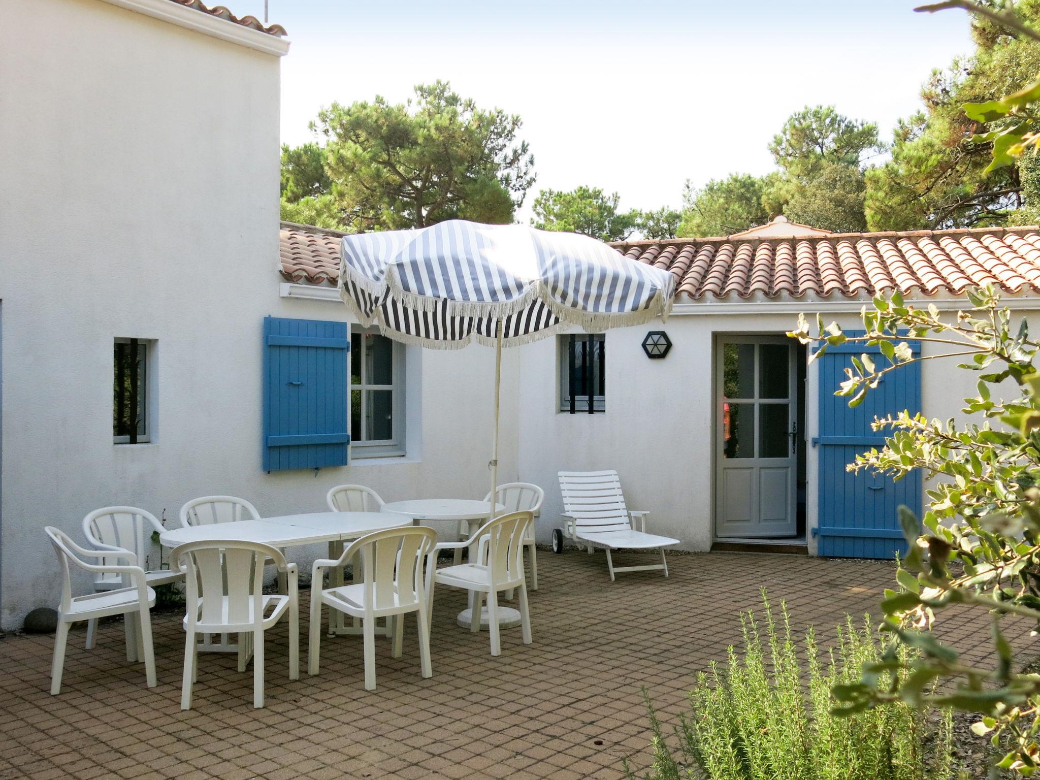 Photo 17 - 4 bedroom House in La Tranche-sur-Mer with garden and terrace