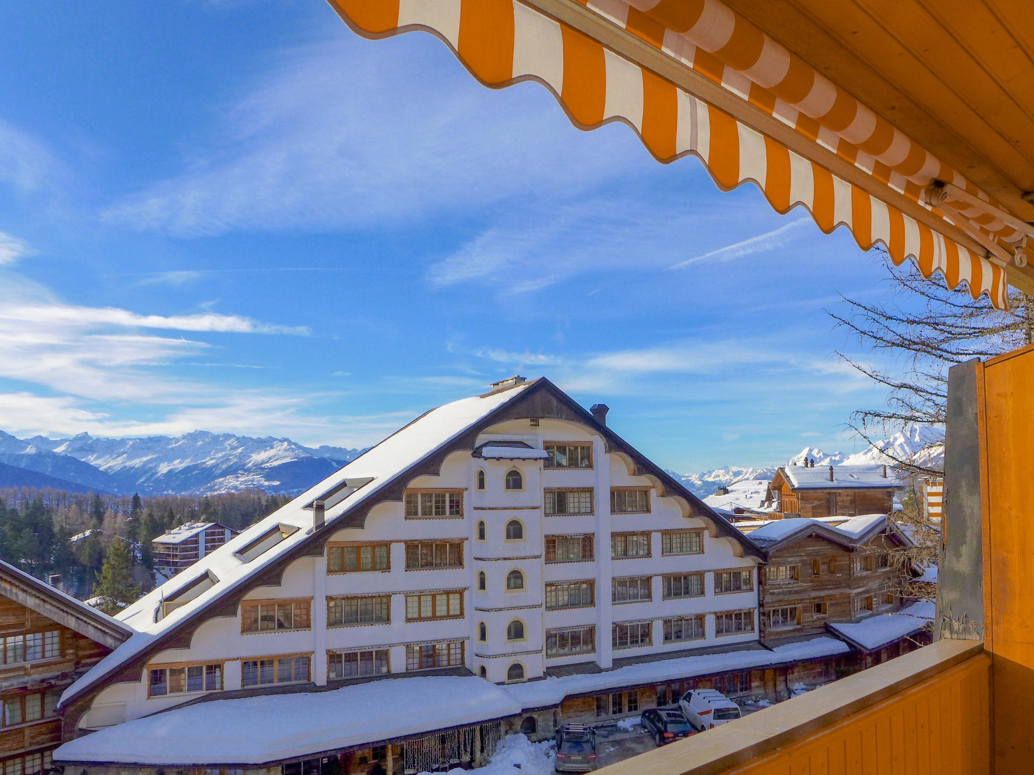 Photo 29 - Apartment in Lens with mountain view