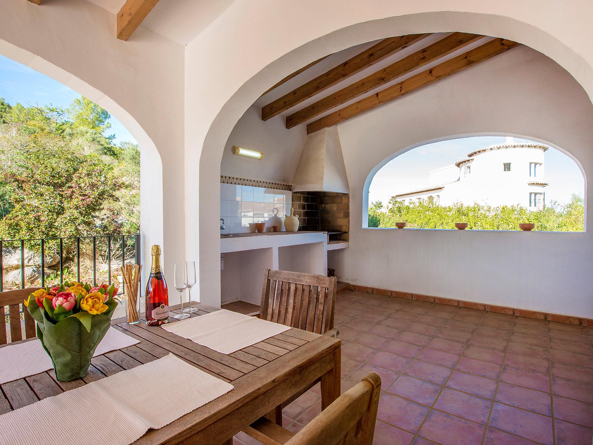 Foto 3 - Casa de 4 quartos em El Ràfol d'Almúnia com piscina privada e vistas do mar