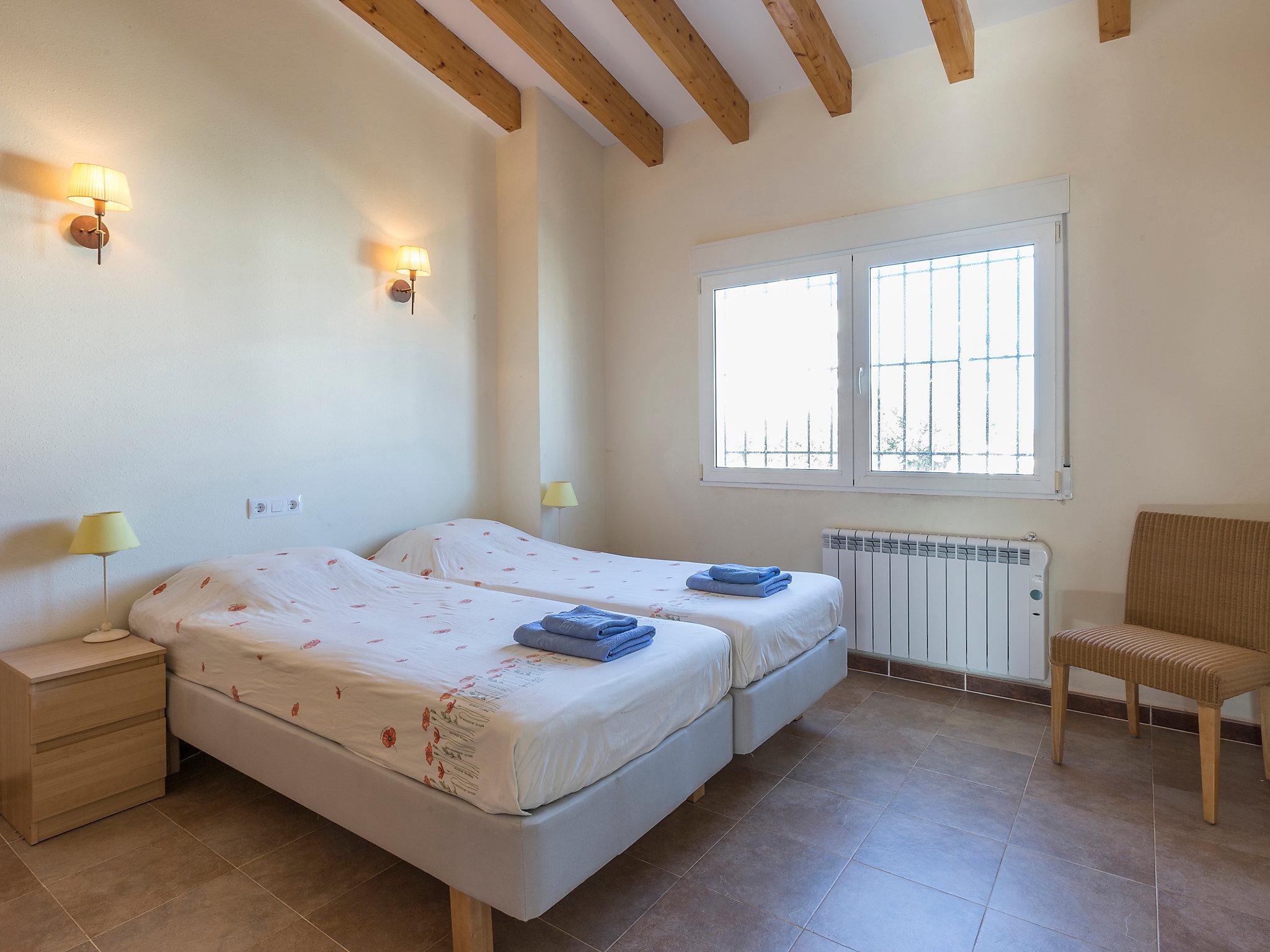 Foto 13 - Casa con 4 camere da letto a El Ràfol d'Almúnia con piscina privata e vista mare