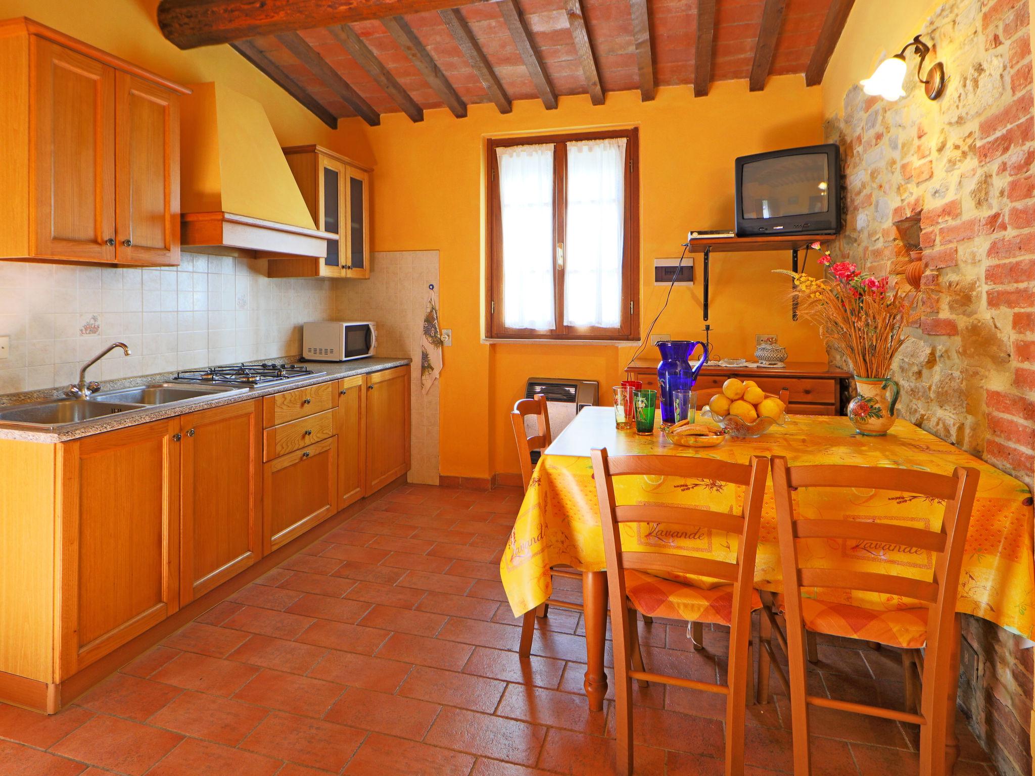 Photo 14 - 1 bedroom Apartment in Montaione with swimming pool and garden