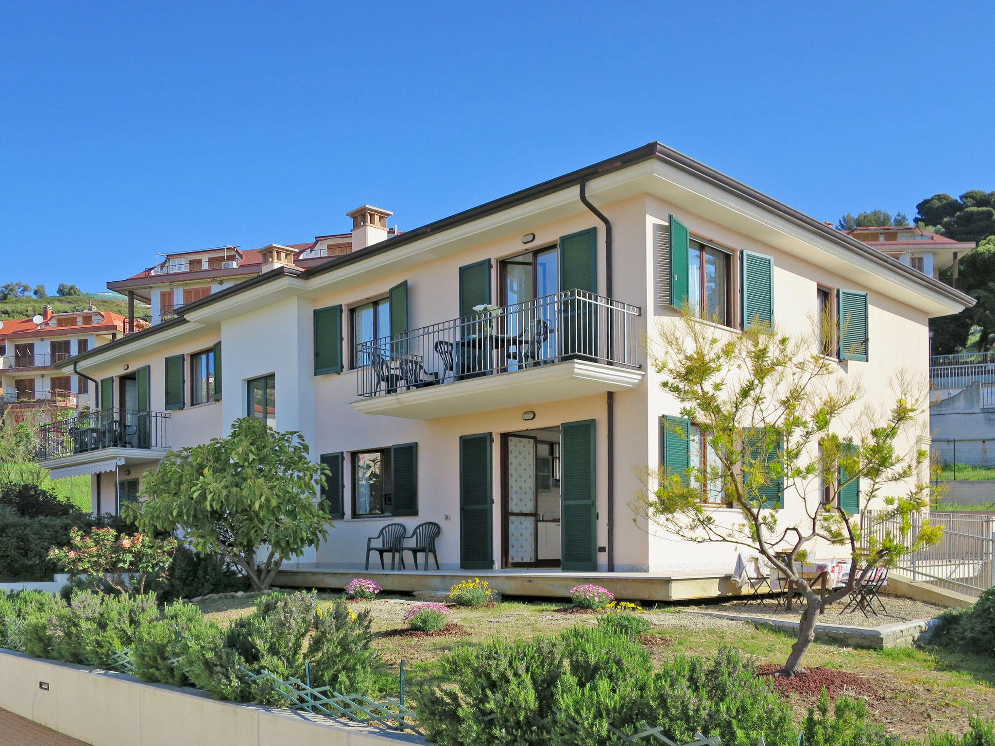 Photo 1 - Appartement de 3 chambres à Costarainera avec jardin et vues à la mer