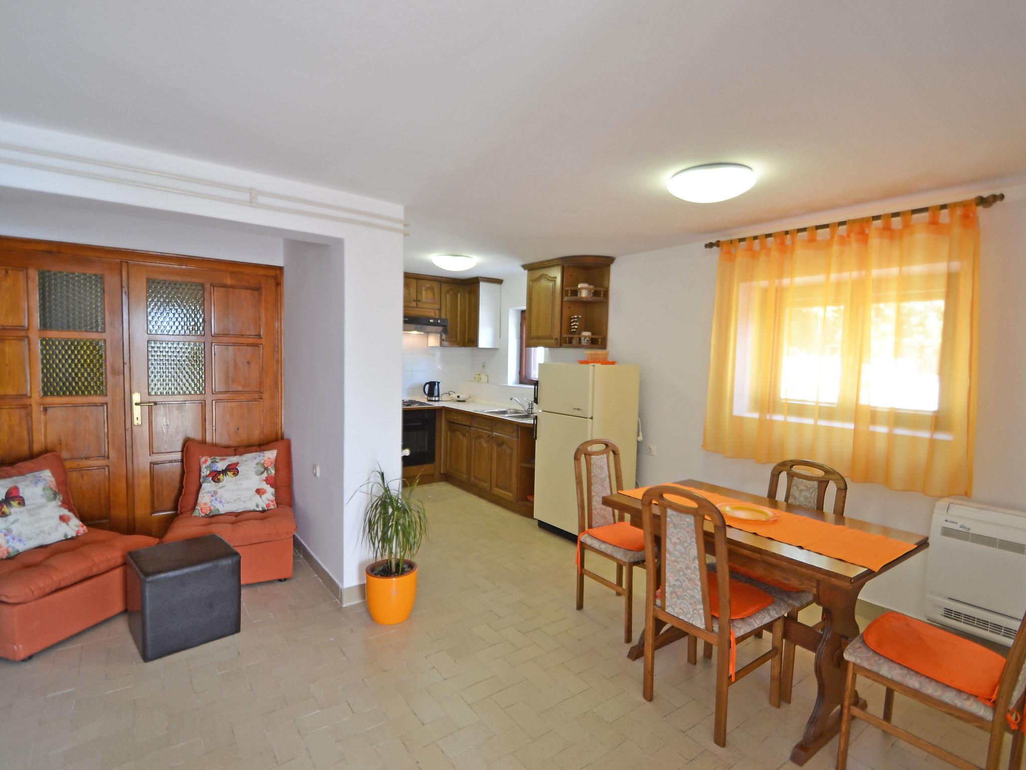 Foto 3 - Apartment mit 2 Schlafzimmern in Zadar mit terrasse und blick aufs meer