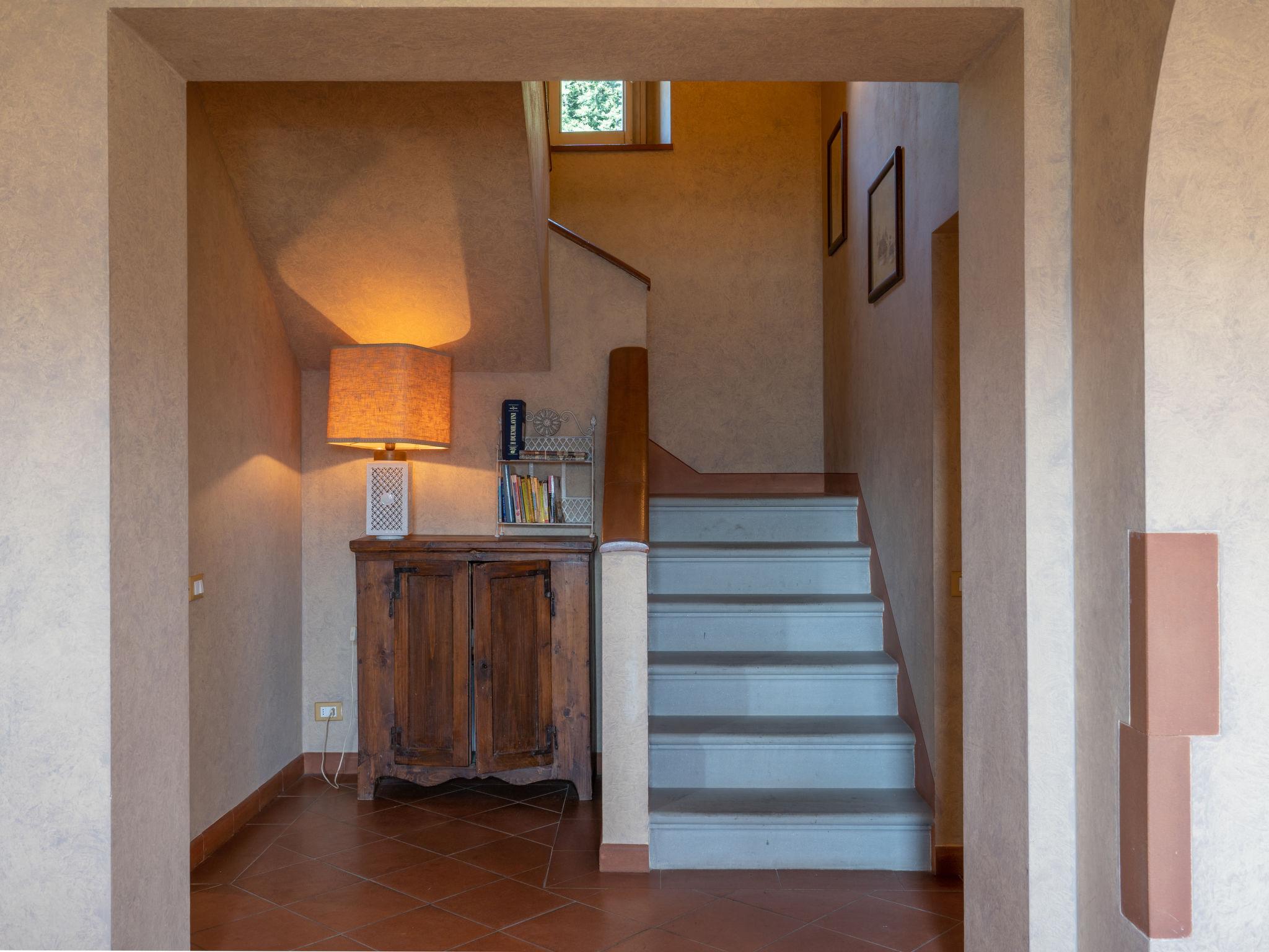 Photo 16 - 6 bedroom House in Dicomano with private pool and garden
