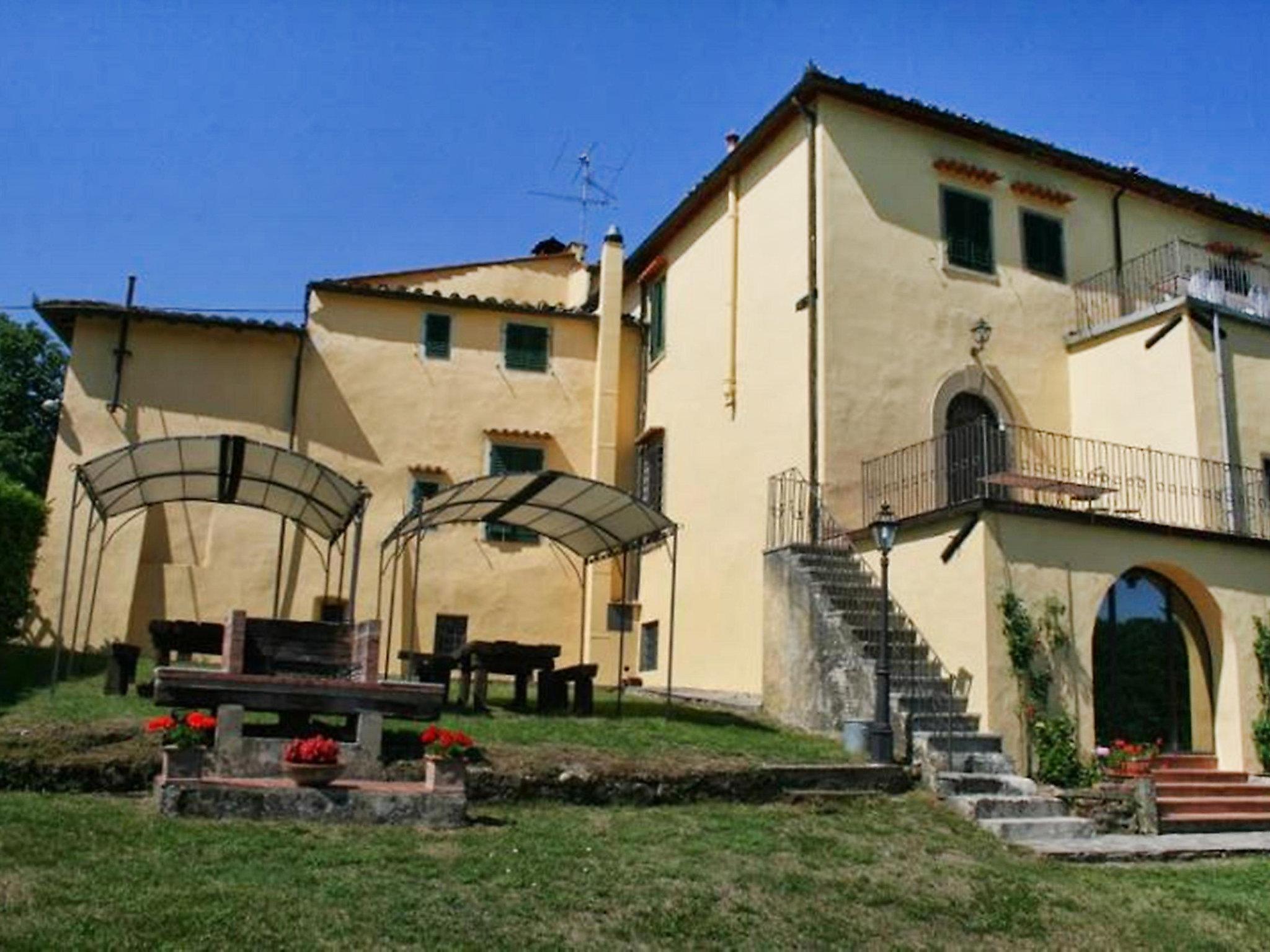 Foto 6 - Casa de 7 quartos em Vicchio com piscina privada e jardim