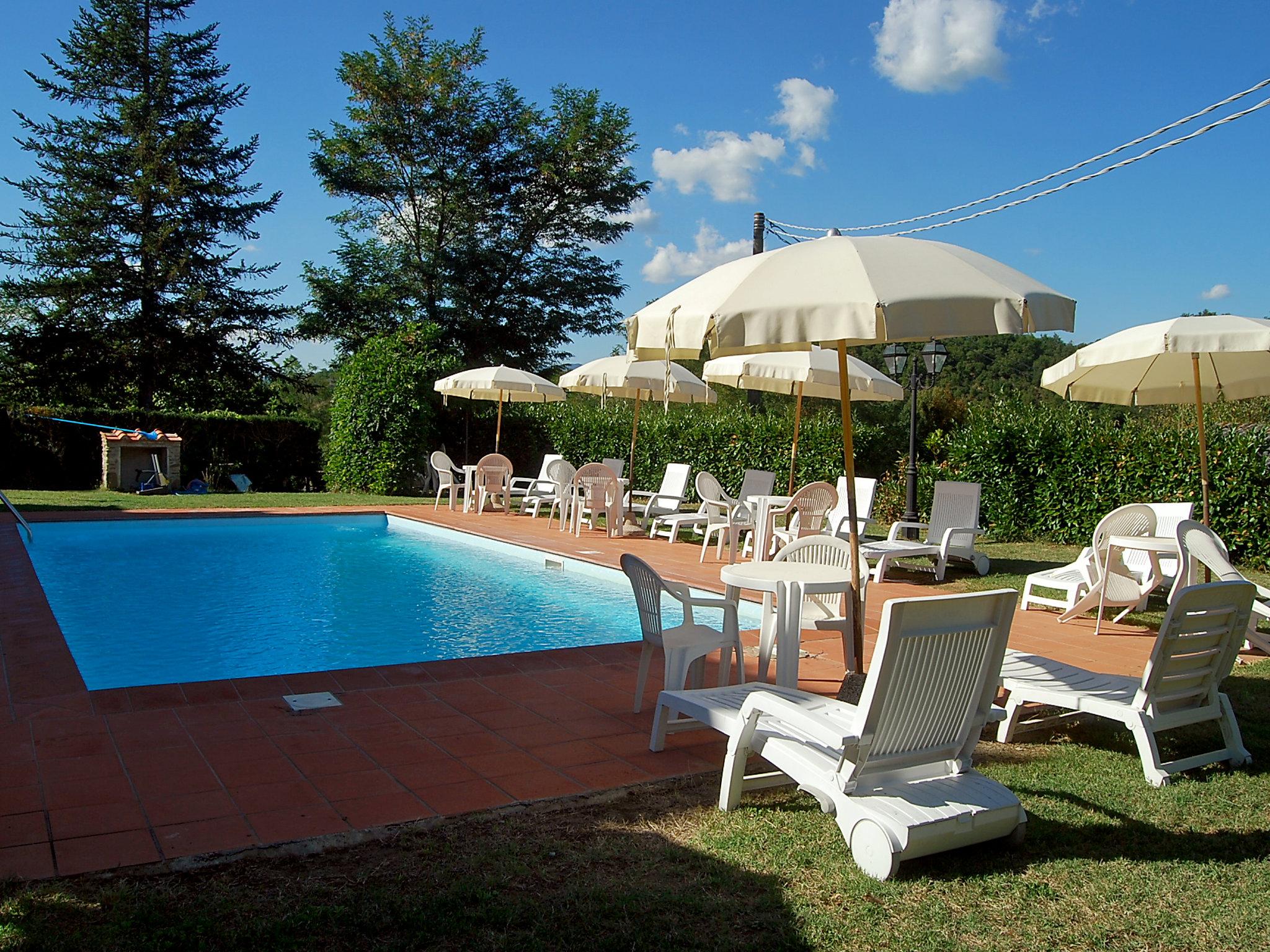 Foto 2 - Casa con 7 camere da letto a Vicchio con piscina privata e giardino