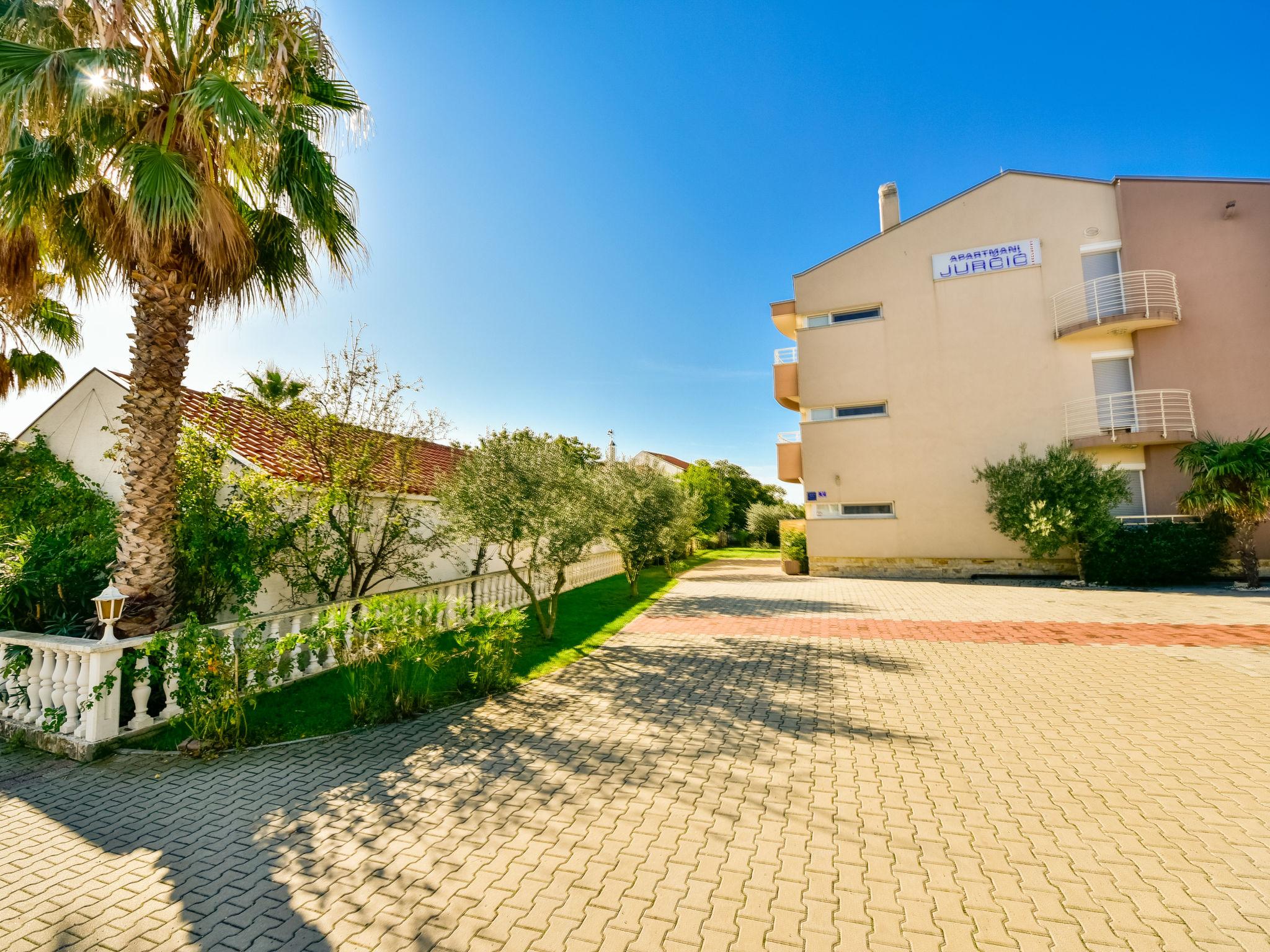 Foto 21 - Appartamento con 2 camere da letto a Bibinje con piscina e vista mare