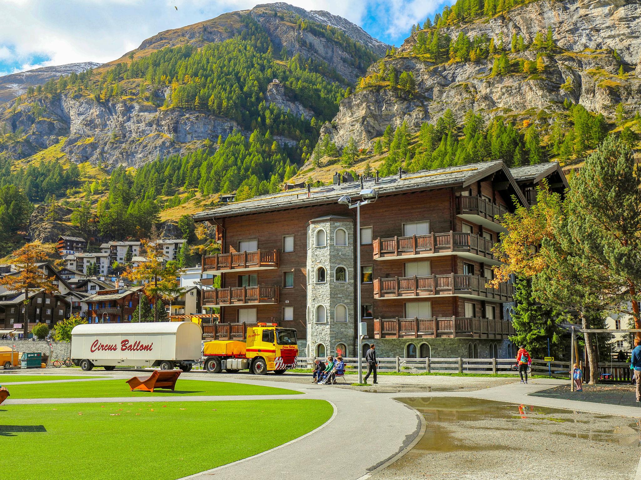 Foto 27 - Apartamento de 3 quartos em Zermatt com sauna e banheira de hidromassagem