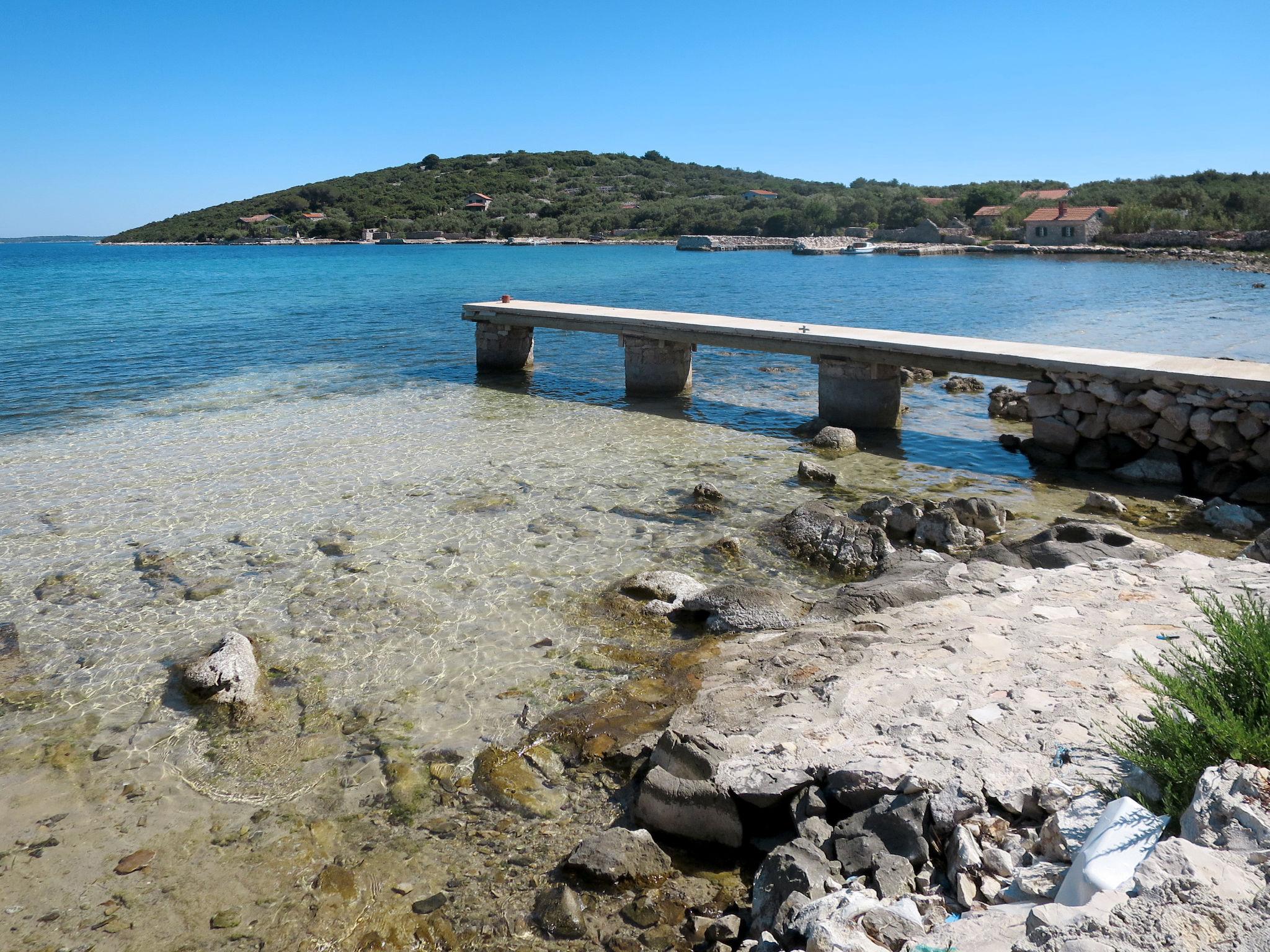 Foto 13 - Haus mit 1 Schlafzimmer in Pašman mit terrasse und blick aufs meer