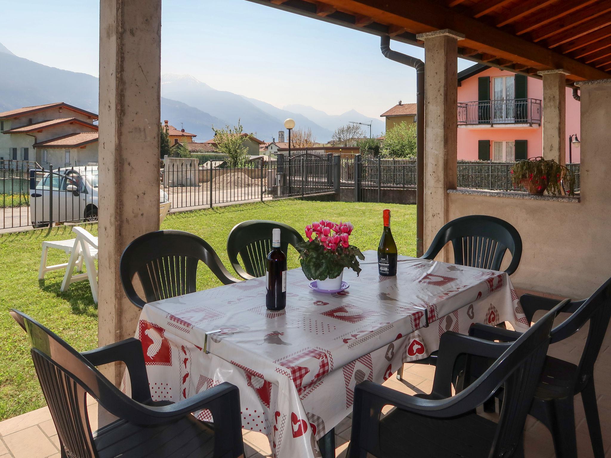 Photo 27 - Maison de 3 chambres à Dongo avec terrasse et vues sur la montagne