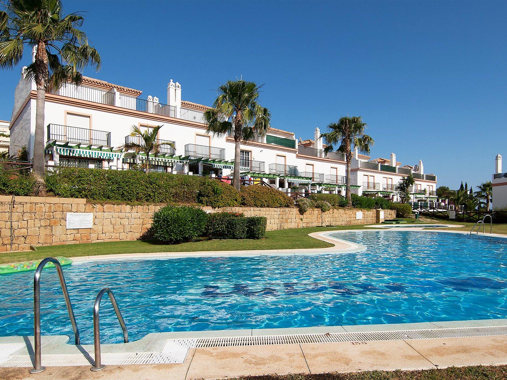 Foto 1 - Casa de 3 habitaciones en Marbella con piscina y jardín