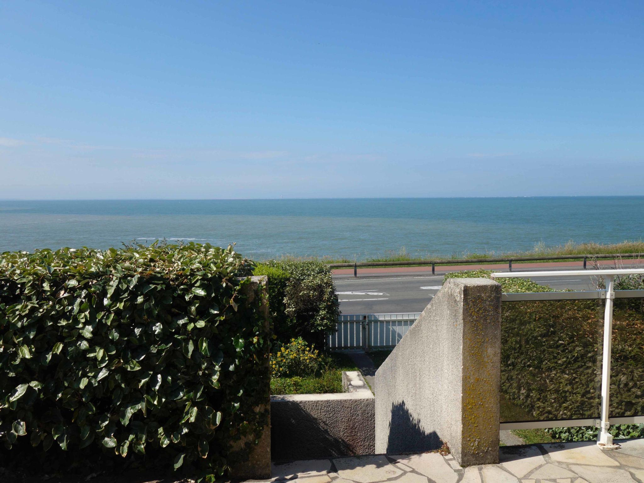 Photo 27 - 3 bedroom House in Saint-Palais-sur-Mer with terrace and sea view