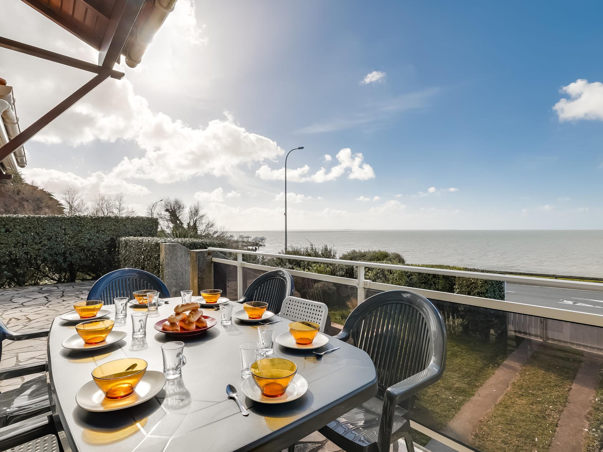 Foto 5 - Casa de 3 quartos em Saint-Palais-sur-Mer com terraço e vistas do mar