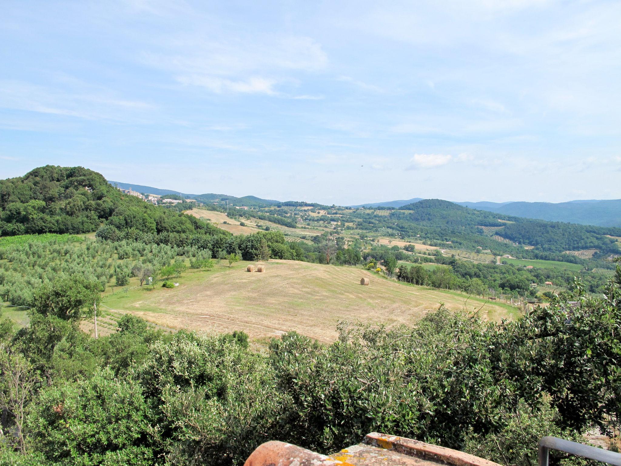 Foto 25 - Appartamento con 2 camere da letto a Roccastrada con giardino e terrazza