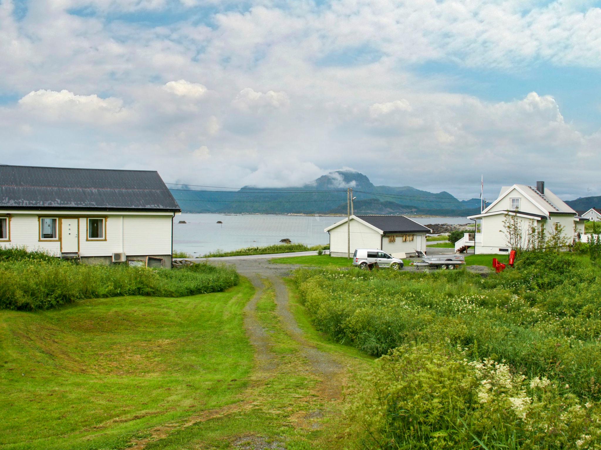 Photo 12 - Maison de 2 chambres à Bøstad avec jardin et terrasse