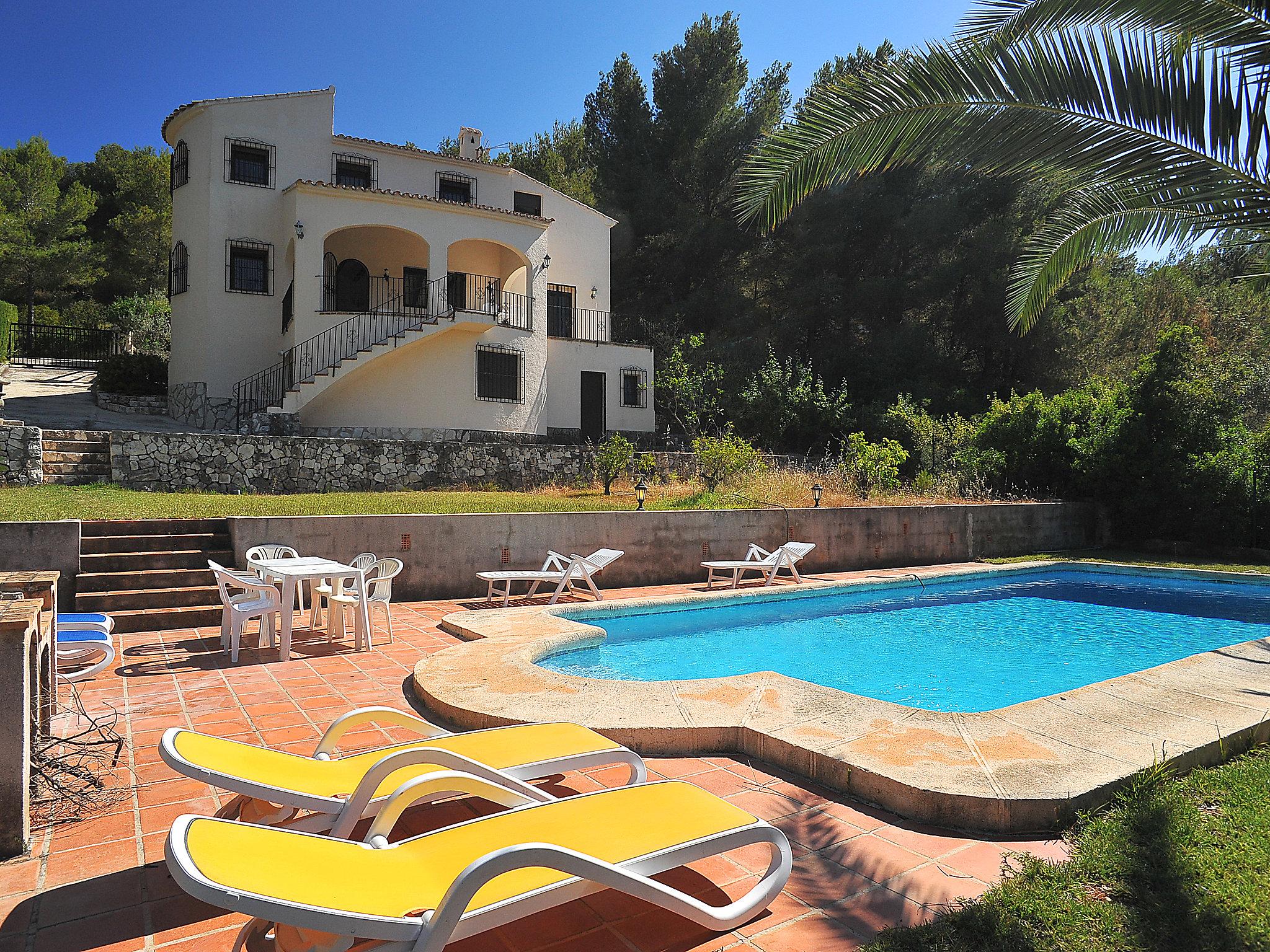 Photo 17 - Maison de 4 chambres à Jávea avec piscine privée et jardin