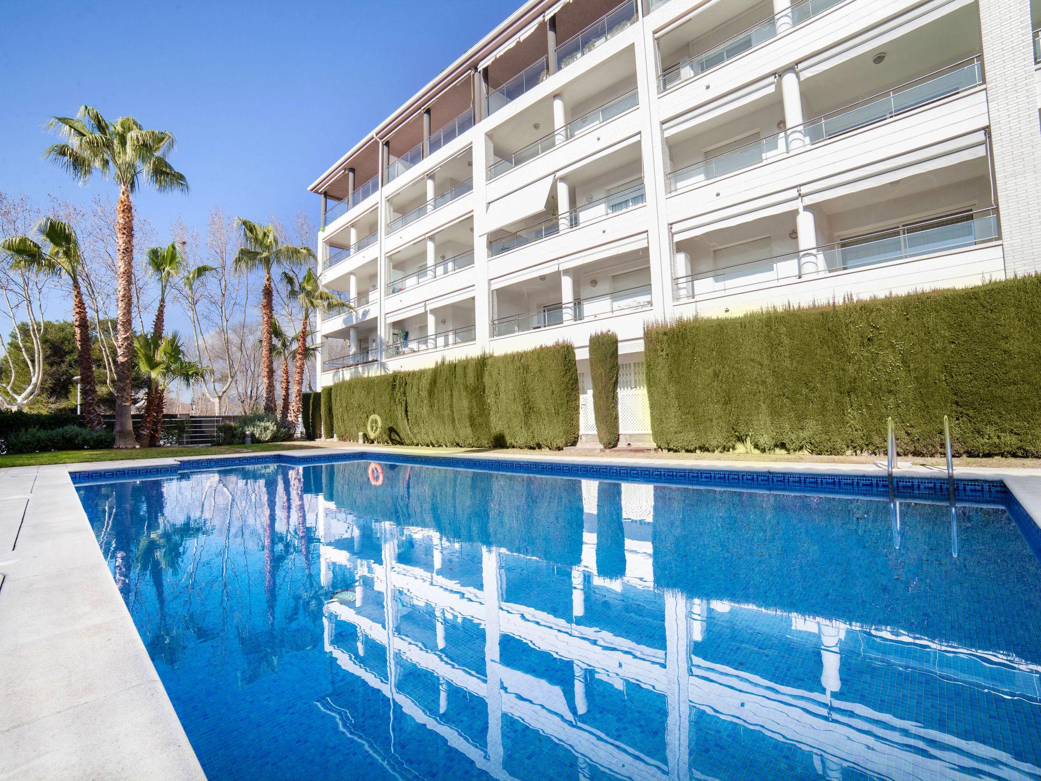 Foto 1 - Apartamento de 3 habitaciones en Castell-Platja d'Aro con piscina y vistas al mar