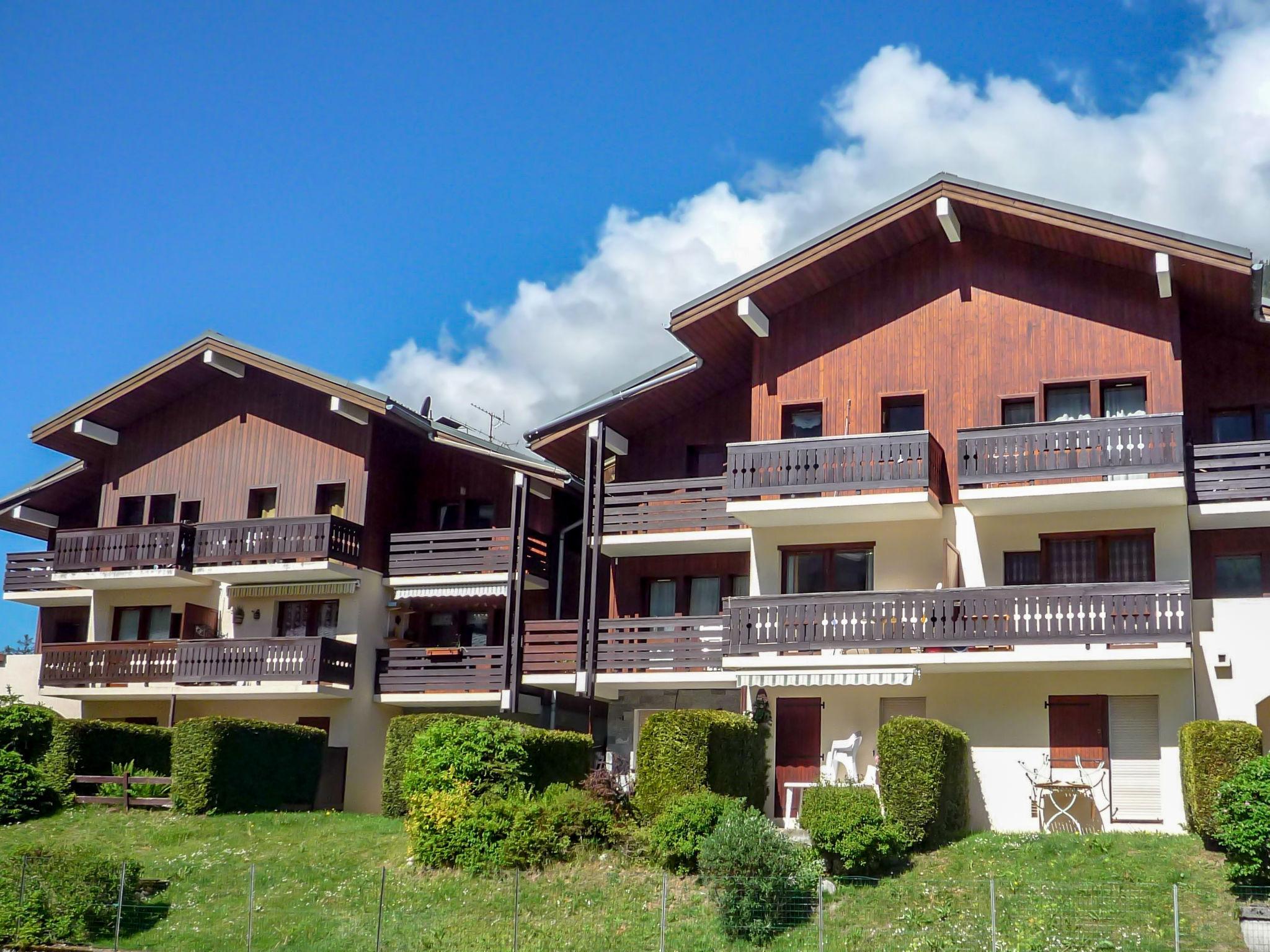 Foto 2 - Appartamento con 1 camera da letto a Chamonix-Mont-Blanc con vista sulle montagne