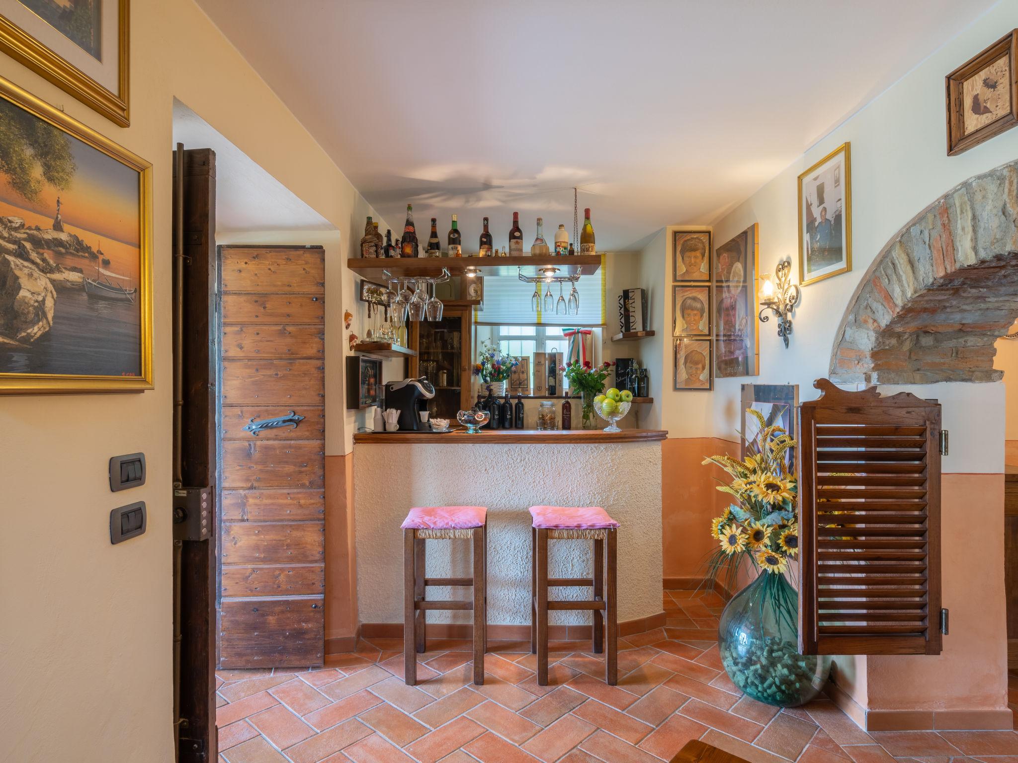 Photo 8 - 3 bedroom House in Castiglion Fiorentino with private pool and garden