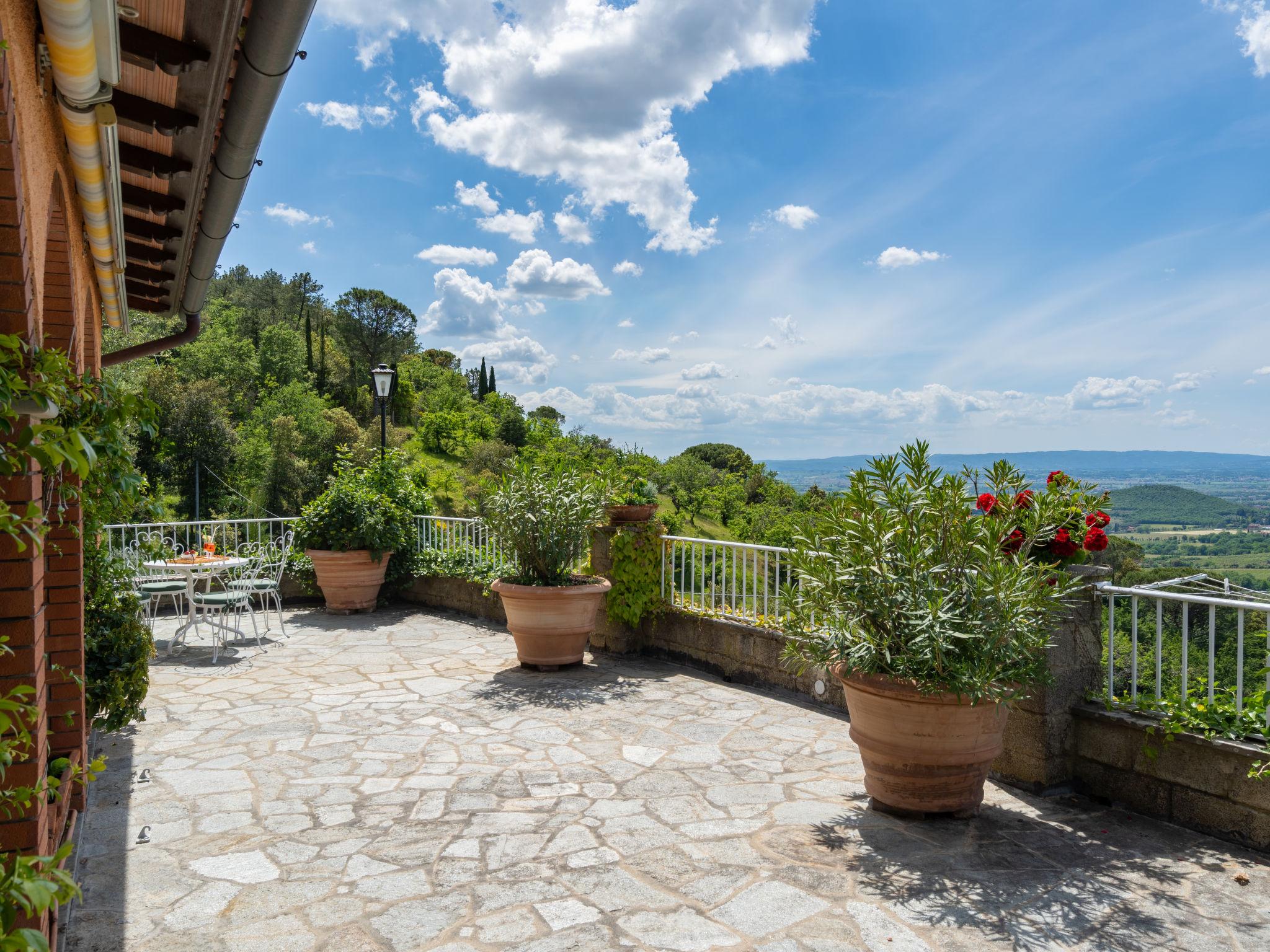 Foto 44 - Haus mit 3 Schlafzimmern in Castiglion Fiorentino mit privater pool und garten