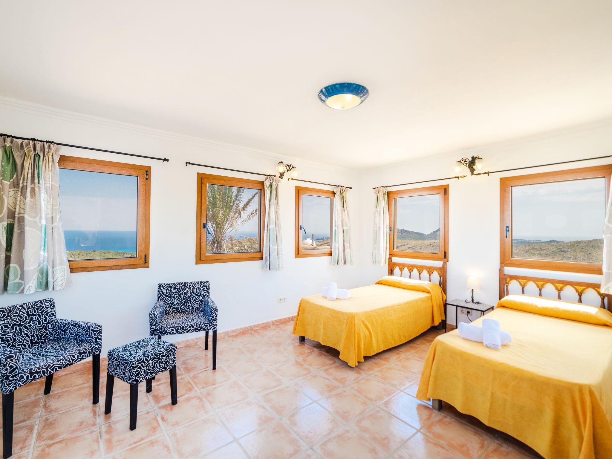 Photo 17 - Maison de 5 chambres à Artà avec piscine privée et vues à la mer