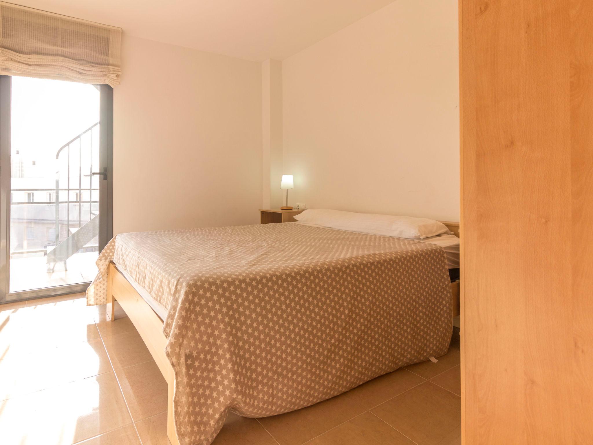 Foto 11 - Appartamento con 2 camere da letto a Cambrils con piscina e vista mare