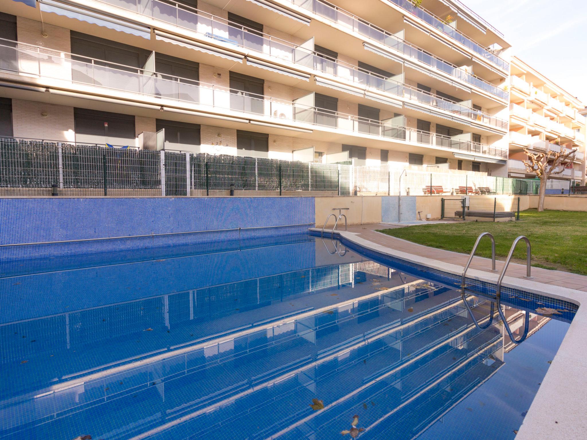 Foto 1 - Apartamento de 3 habitaciones en Cambrils con piscina y jardín