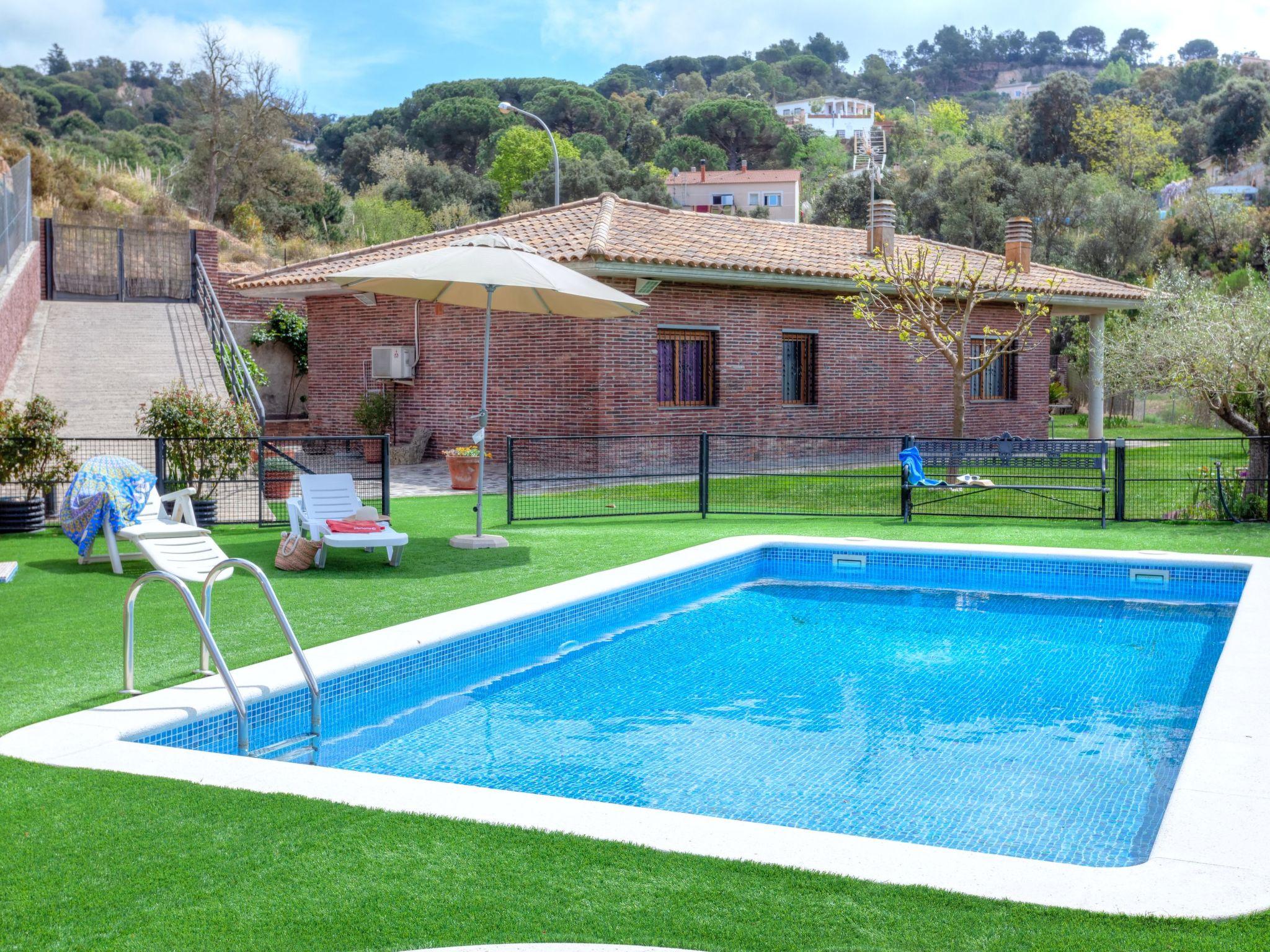 Foto 1 - Casa de 3 habitaciones en Lloret de Mar con piscina privada y jardín