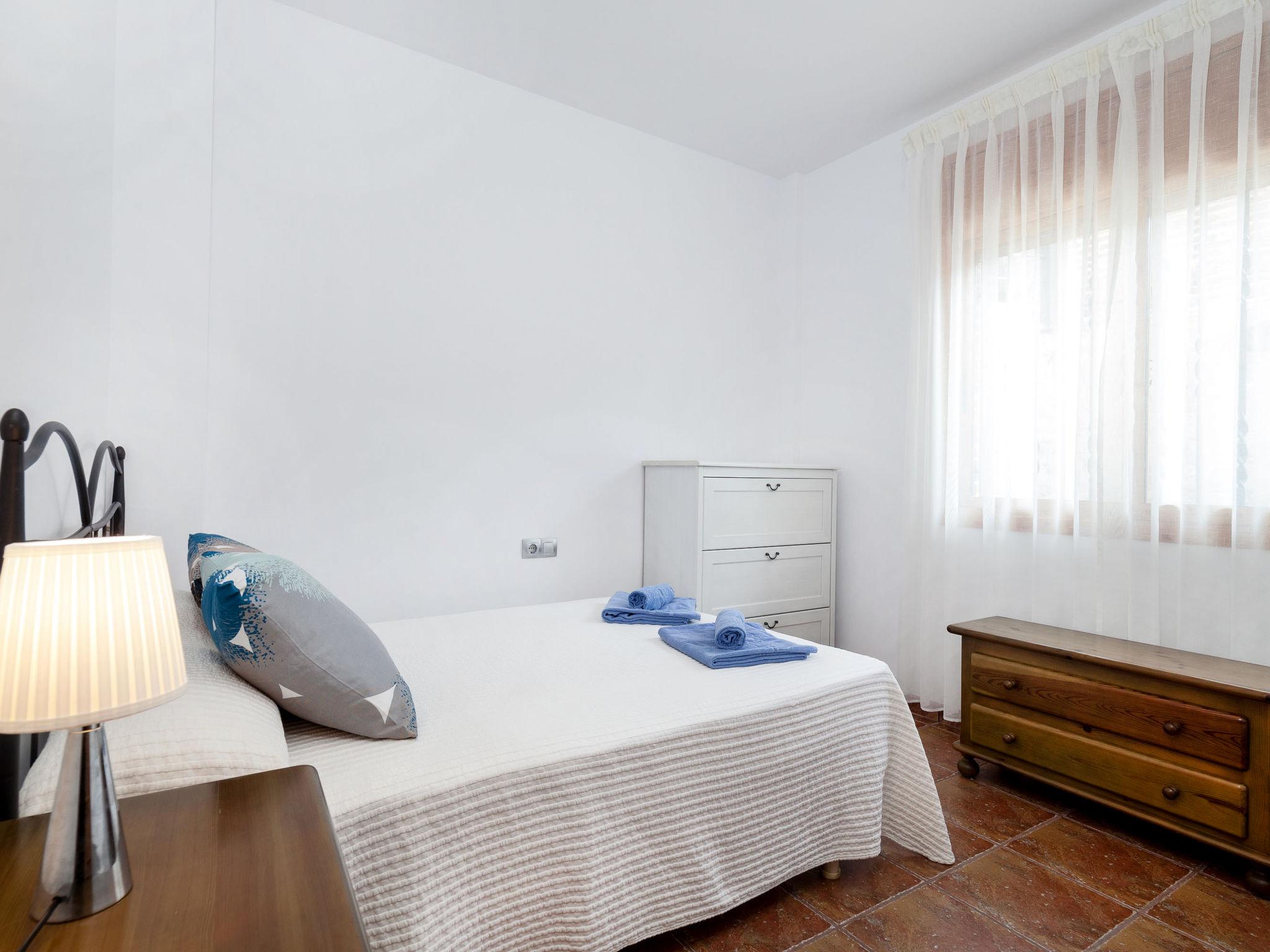 Foto 13 - Casa con 3 camere da letto a Lloret de Mar con piscina privata e vista mare