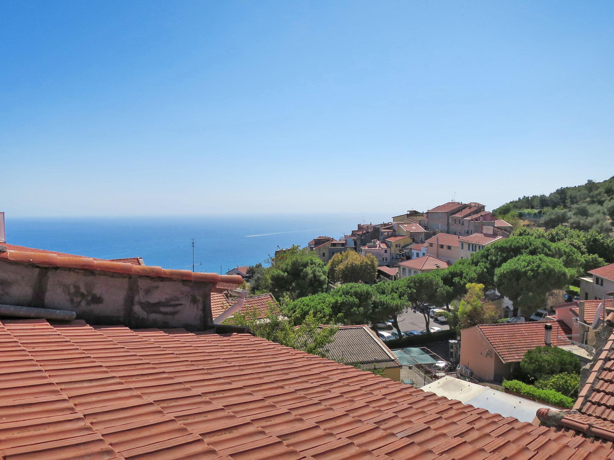 Foto 6 - Casa de 4 quartos em Cipressa com terraço e vistas do mar