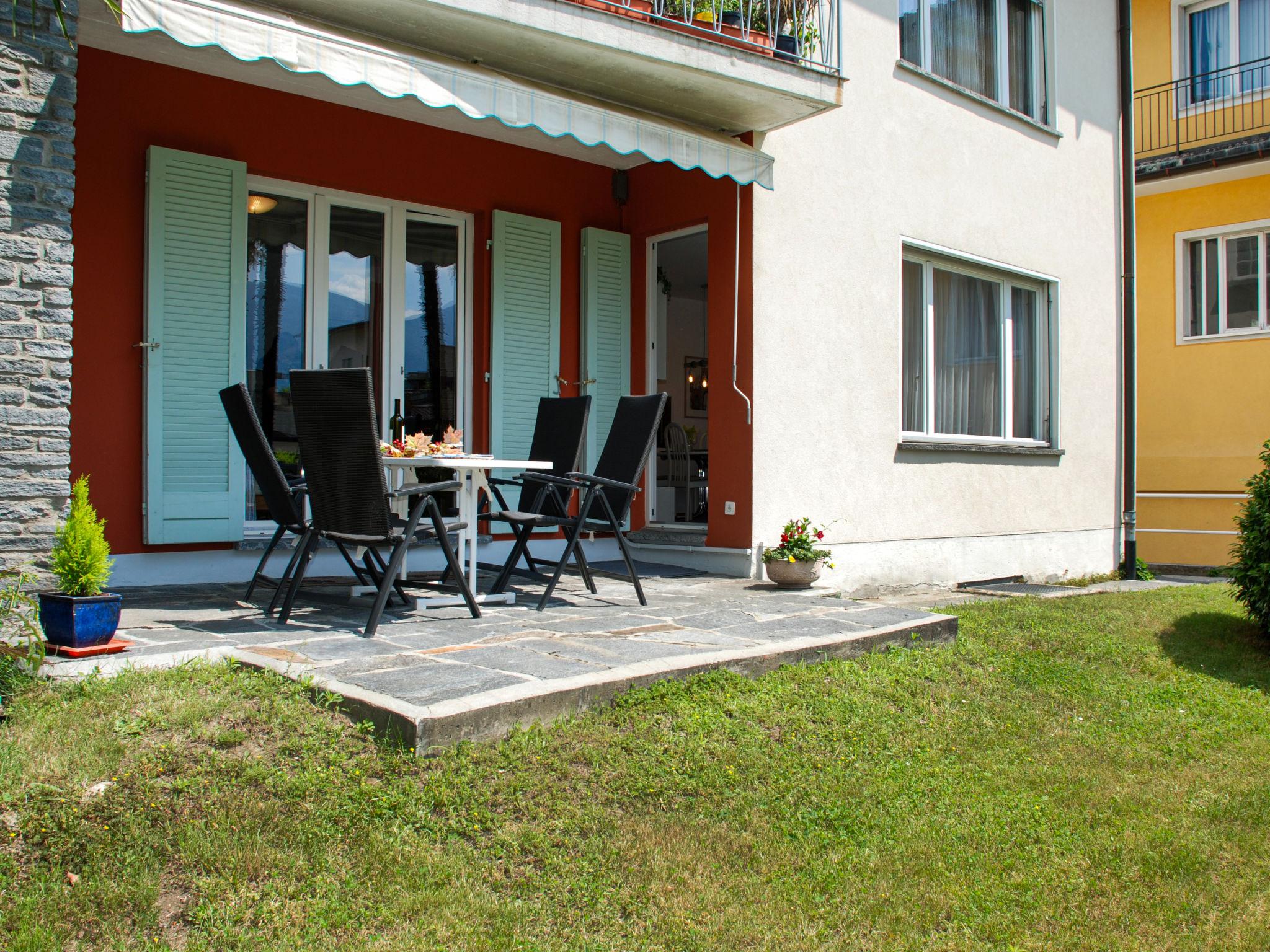 Photo 21 - 2 bedroom Apartment in Locarno with garden and mountain view