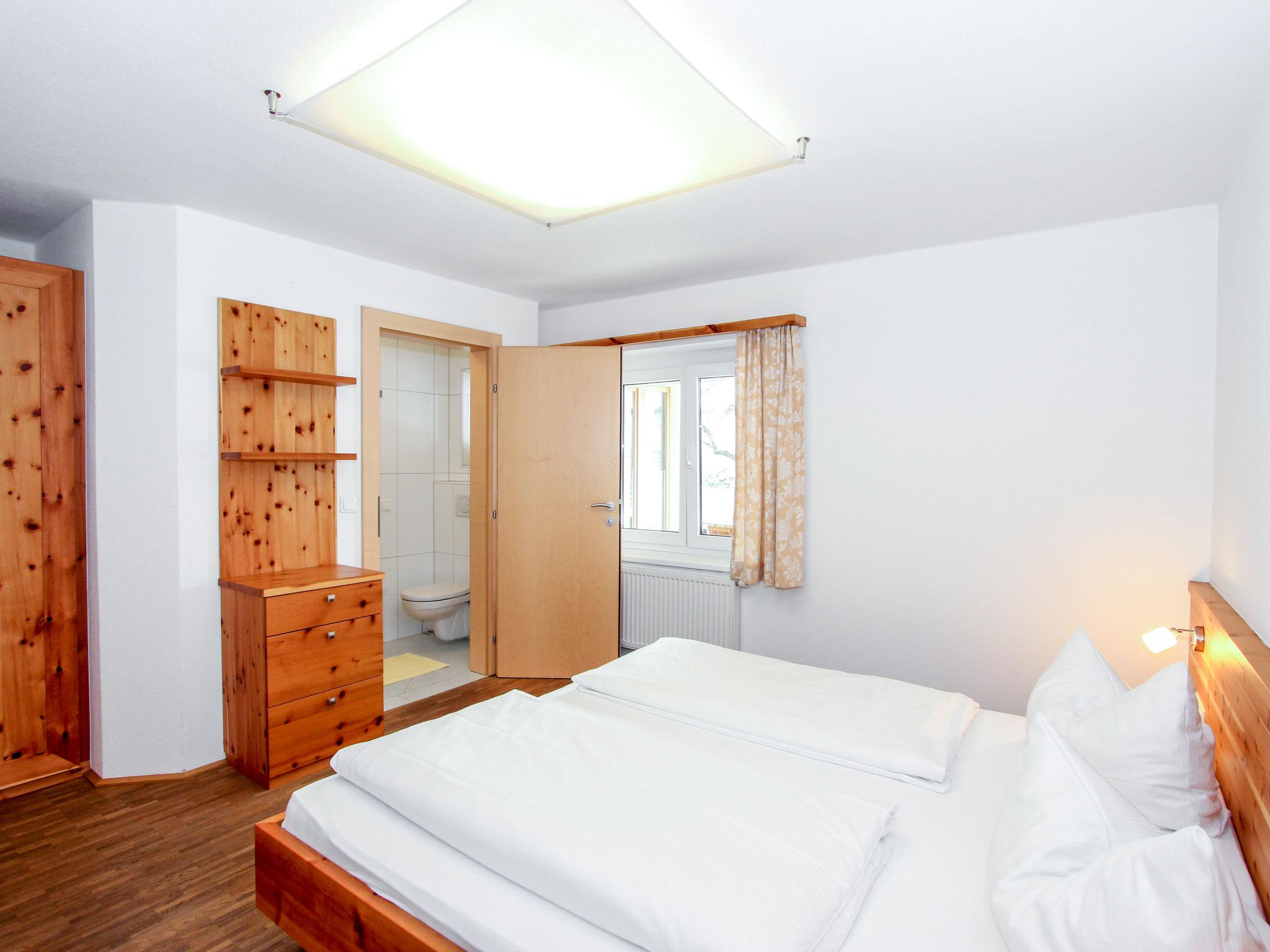 Photo 17 - Appartement de 4 chambres à Ried im Zillertal avec jardin et vues sur la montagne