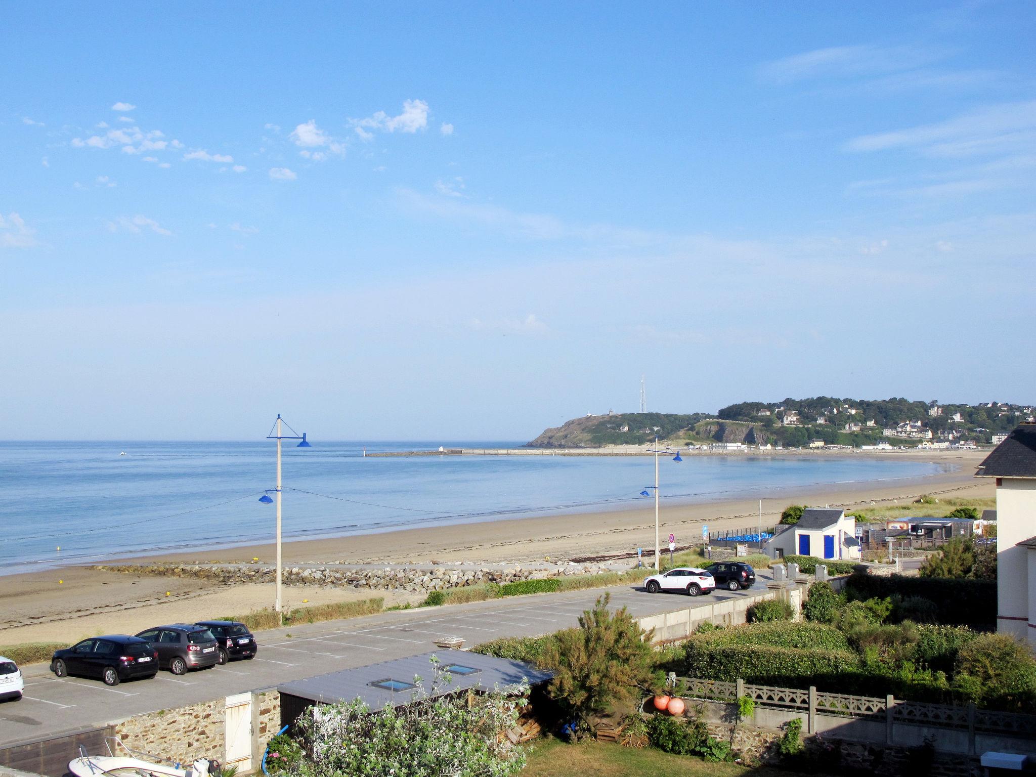 Foto 14 - Apartamento de 2 habitaciones en Port-Bail-sur-Mer con jardín y vistas al mar