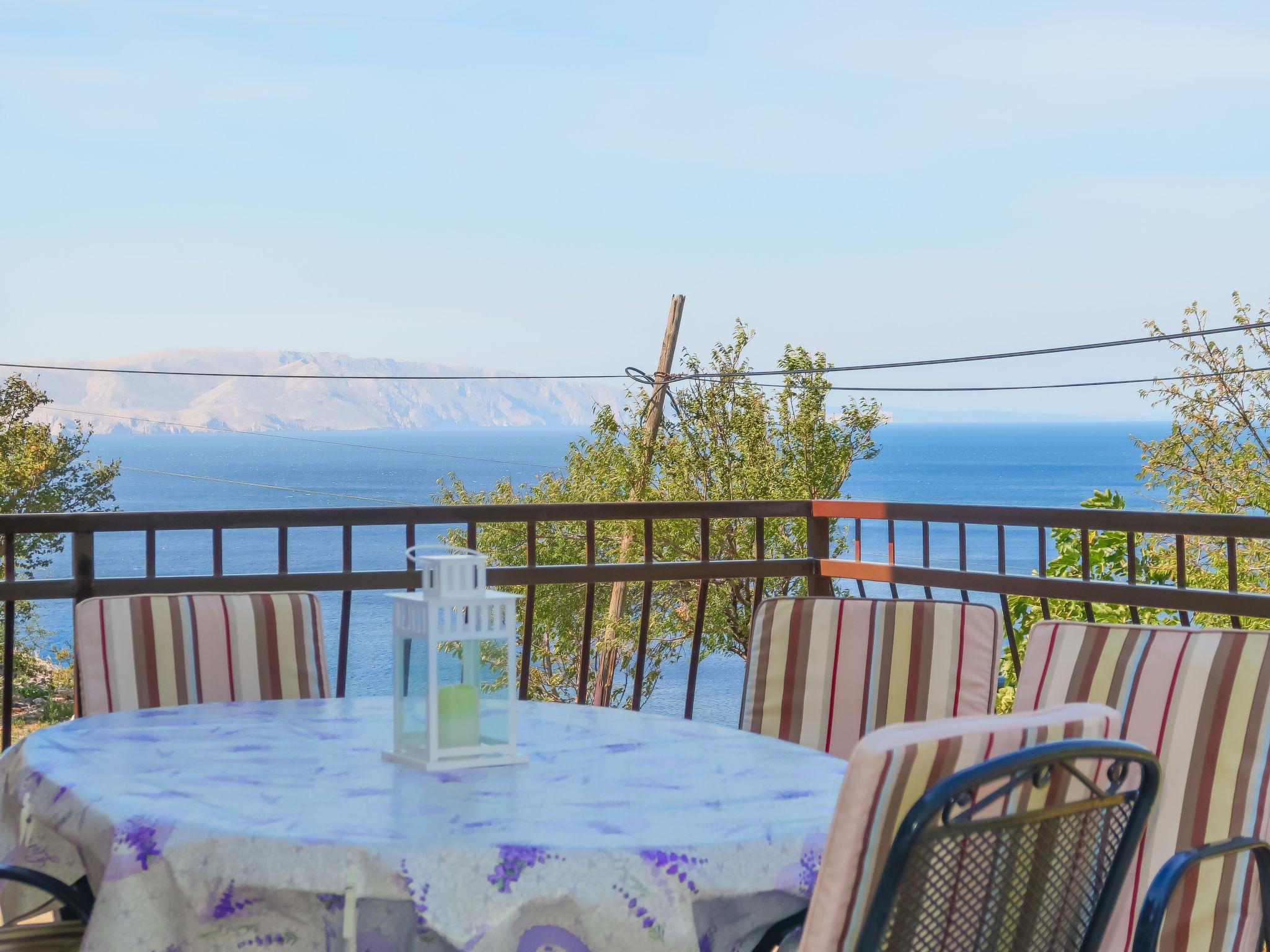 Photo 9 - 3 bedroom Apartment in Senj with garden and terrace