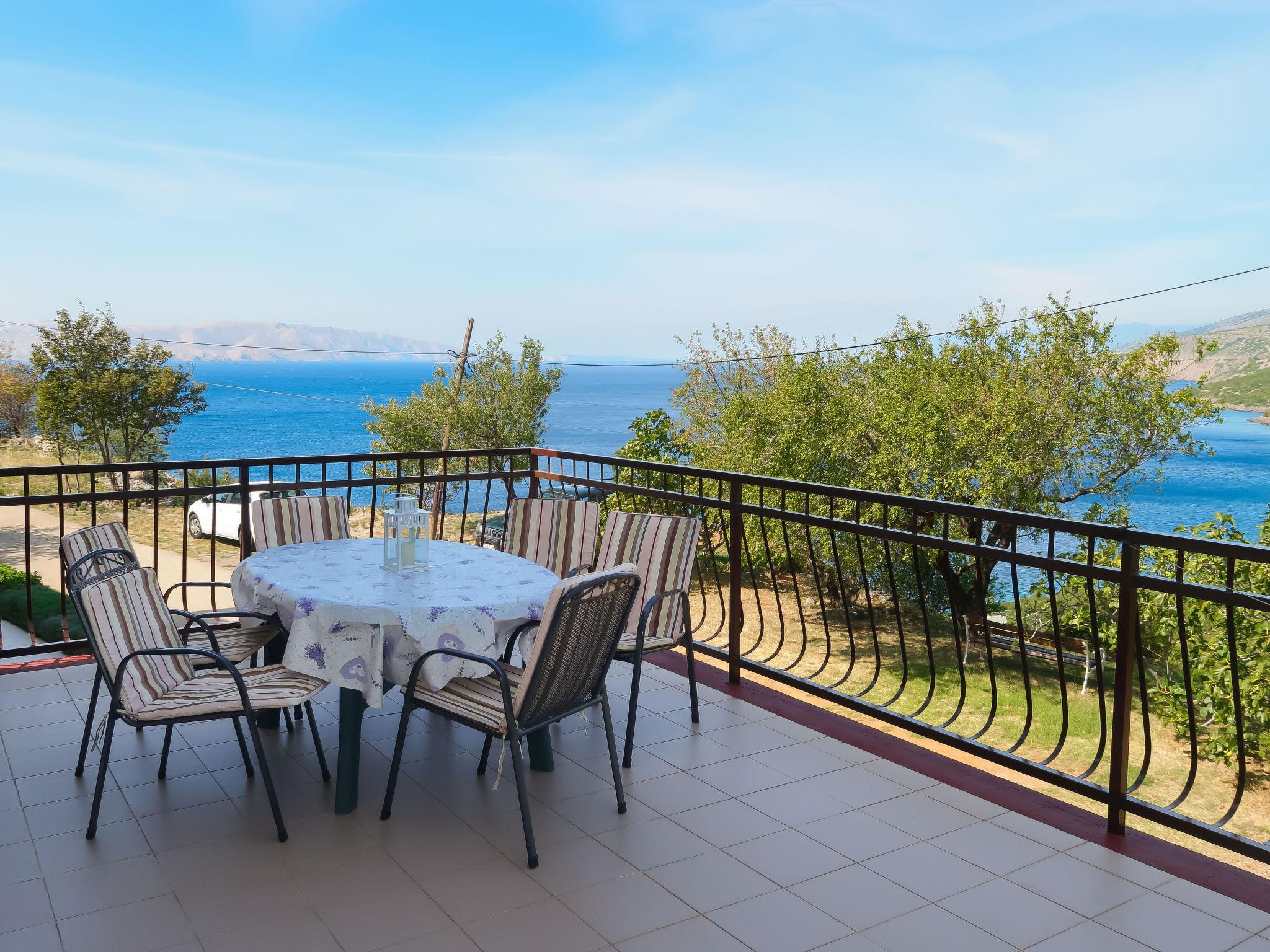 Photo 1 - Appartement de 3 chambres à Senj avec terrasse et vues à la mer
