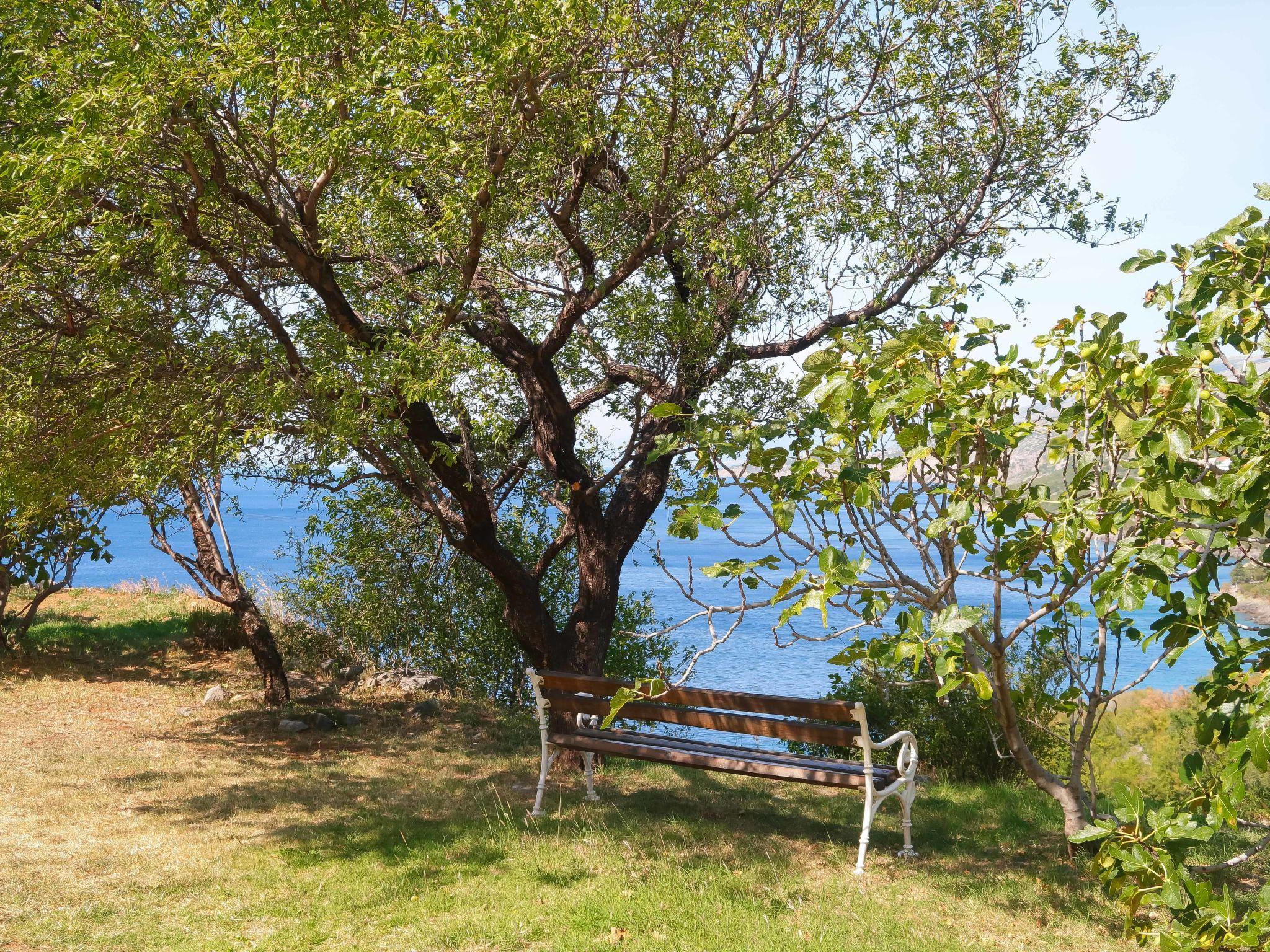 Foto 16 - Appartamento con 3 camere da letto a Senj con terrazza e vista mare