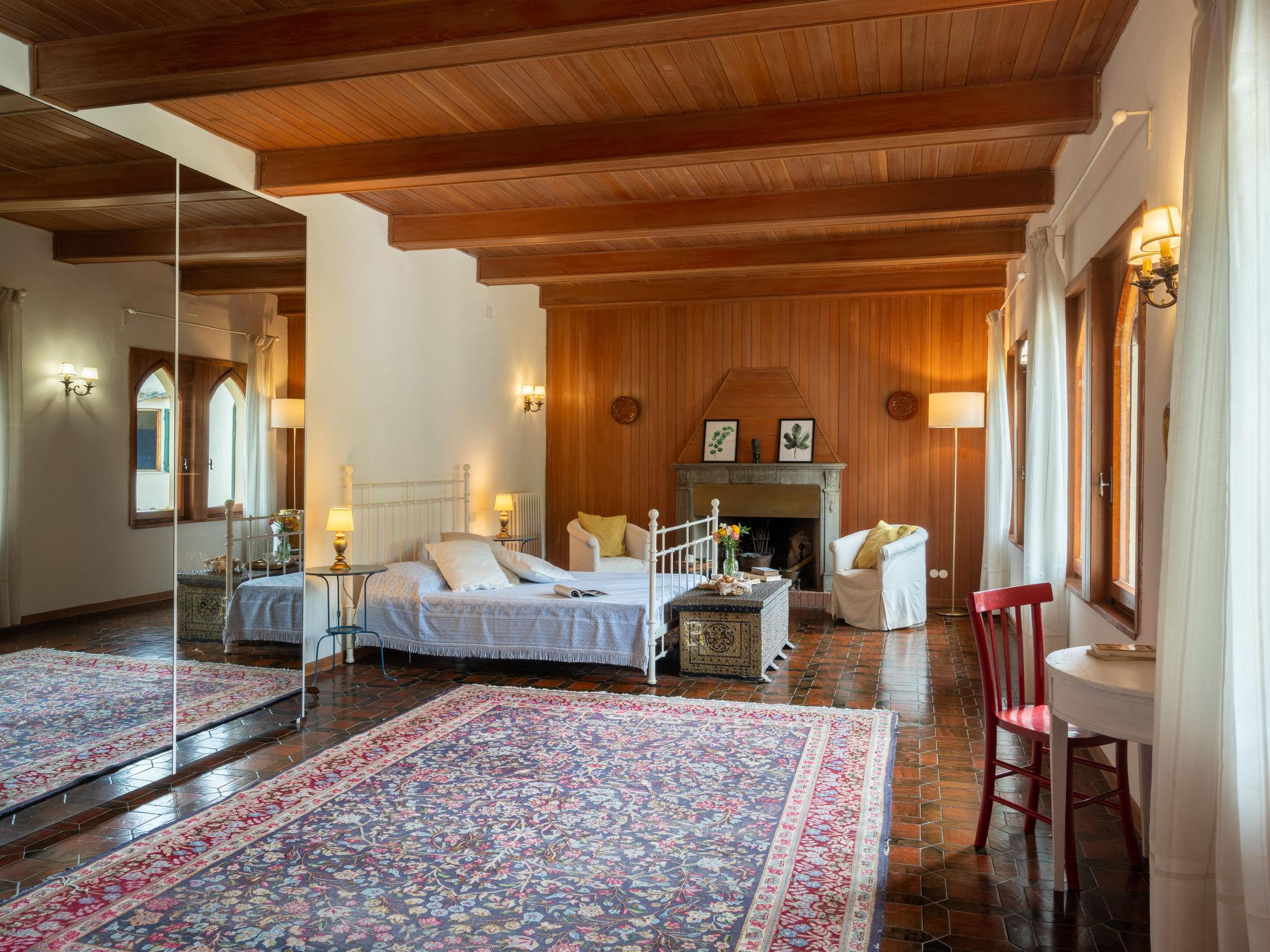 Photo 7 - 5 bedroom House in Greve in Chianti with private pool and garden