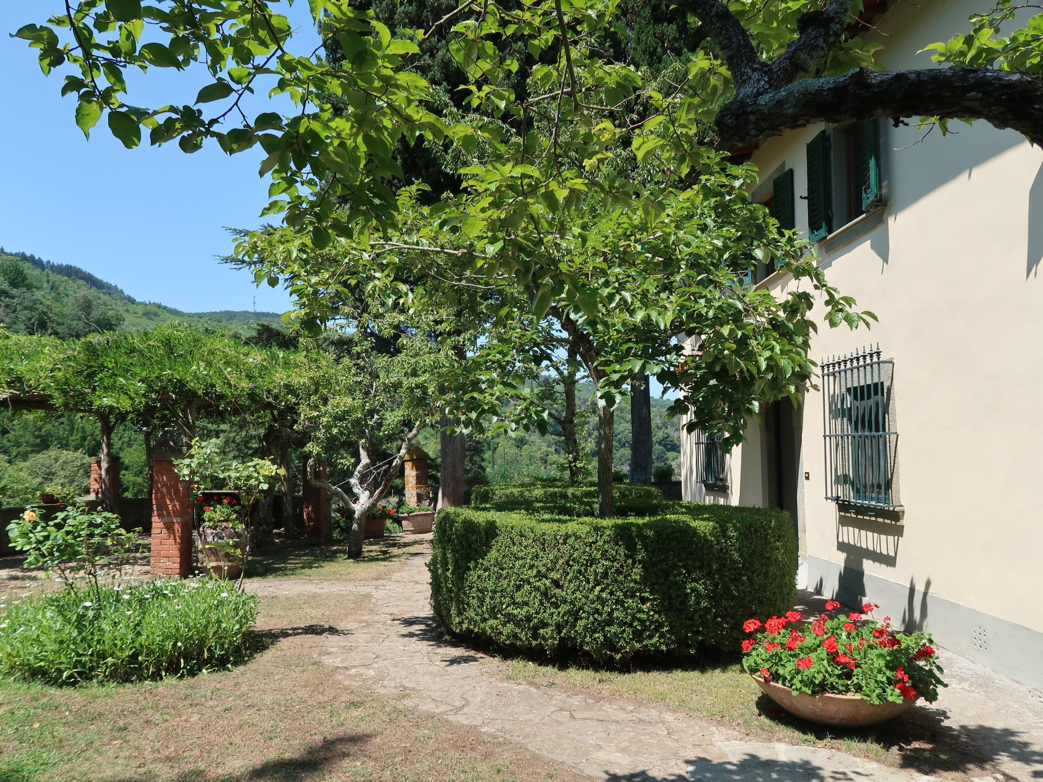 Foto 59 - Casa de 10 habitaciones en Greve in Chianti con piscina privada y jardín