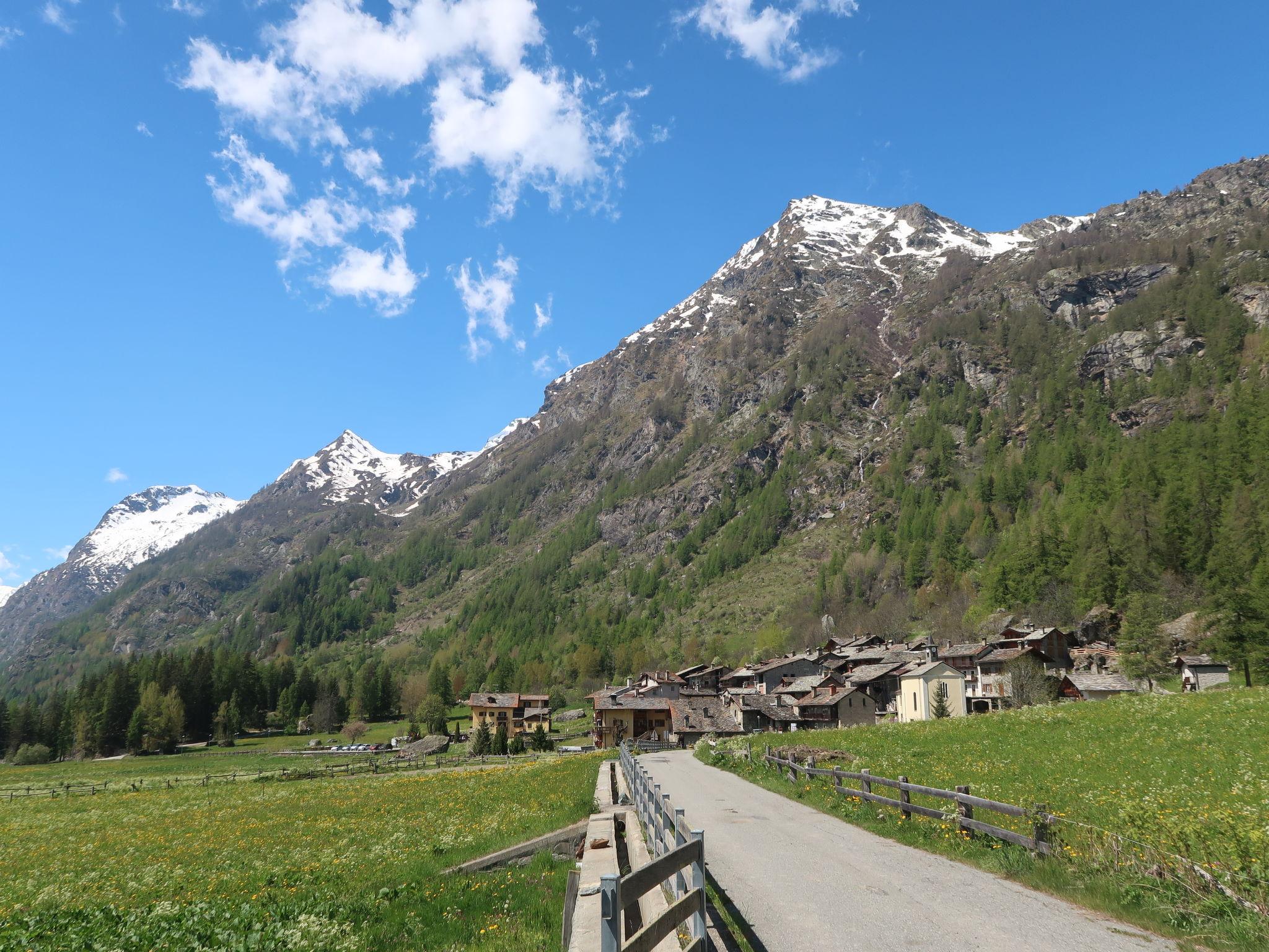 Photo 24 - Maison de 2 chambres à Arvier avec jardin et vues sur la montagne