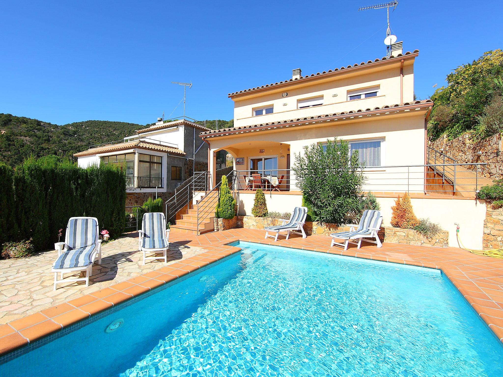 Foto 1 - Haus mit 4 Schlafzimmern in Calonge i Sant Antoni mit privater pool und blick aufs meer