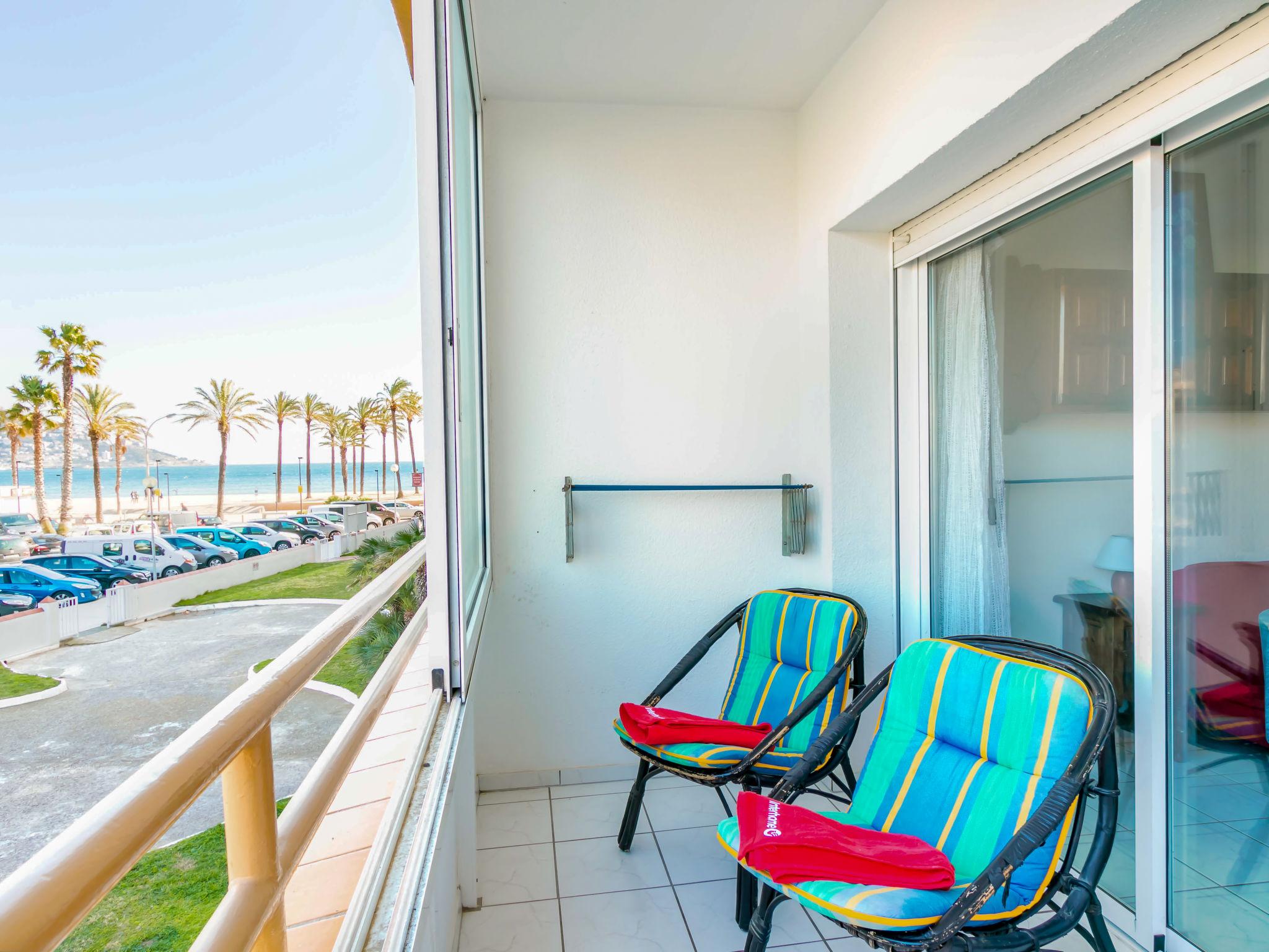 Foto 5 - Apartamento en Roses con piscina y vistas al mar