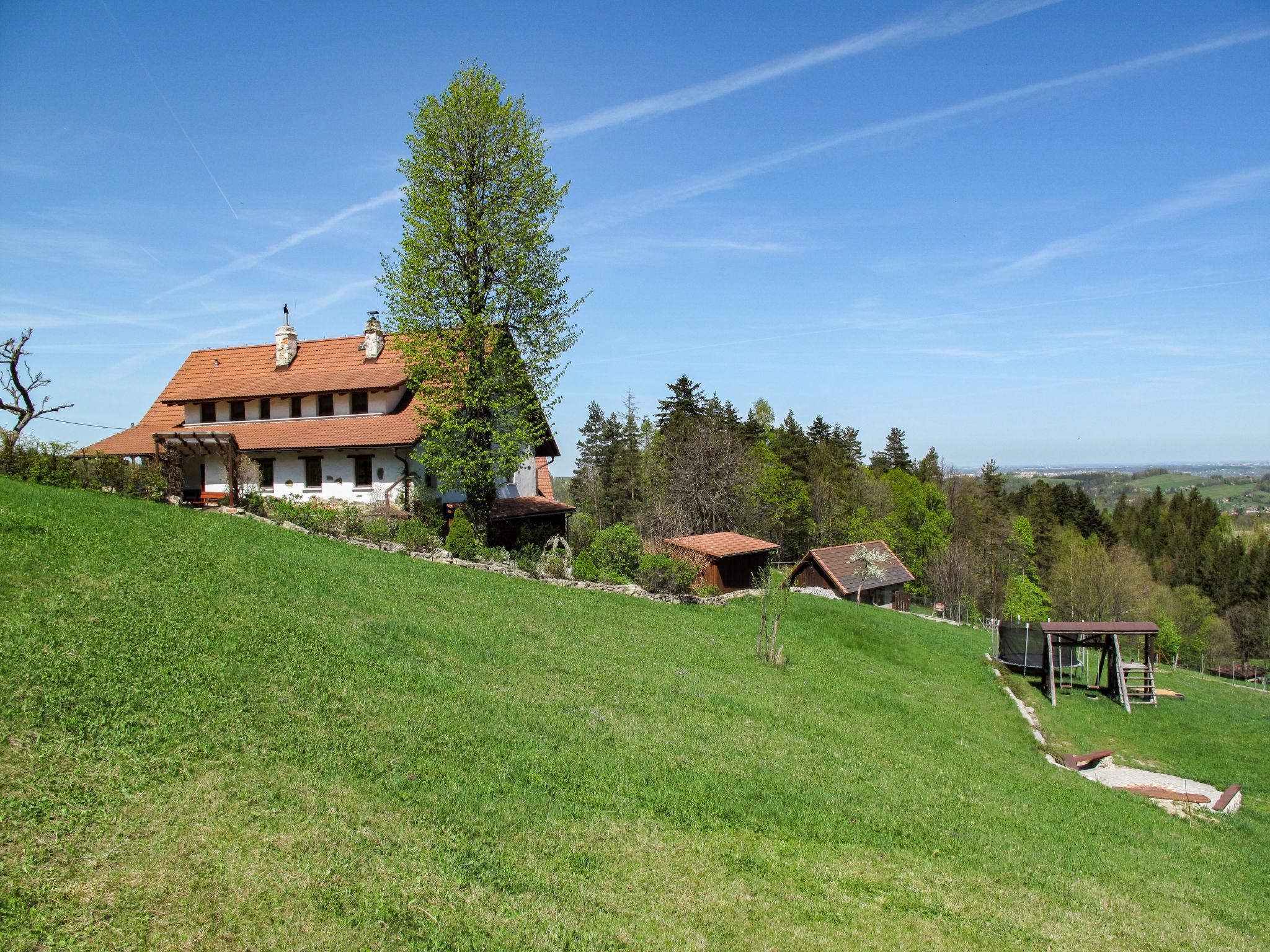 Photo 1 - Maison de 4 chambres à Lhotka avec jardin et terrasse