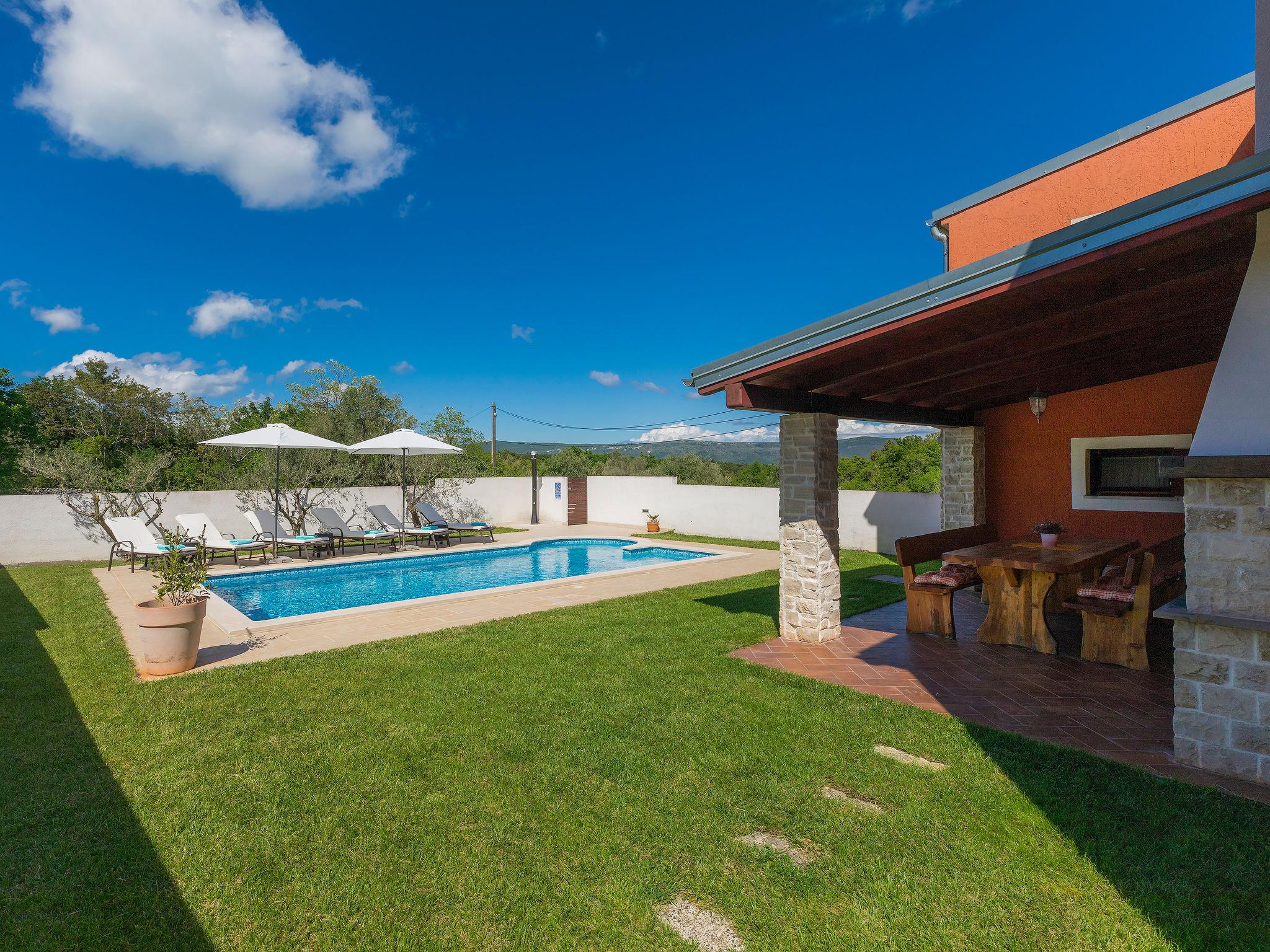 Photo 15 - Maison de 4 chambres à Marčana avec piscine privée et vues à la mer