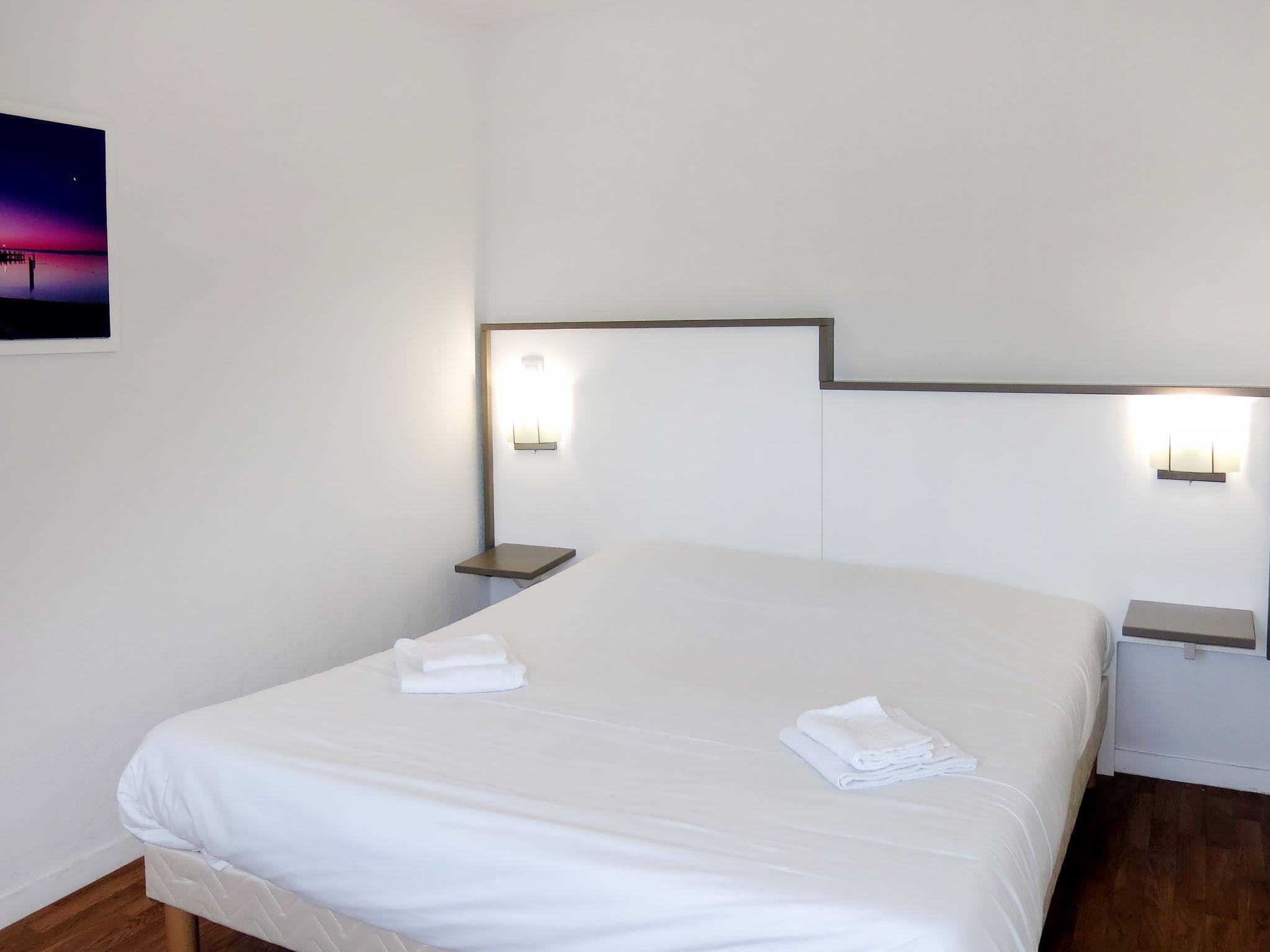 Foto 4 - Appartamento con 1 camera da letto a Auberville con piscina e vista mare