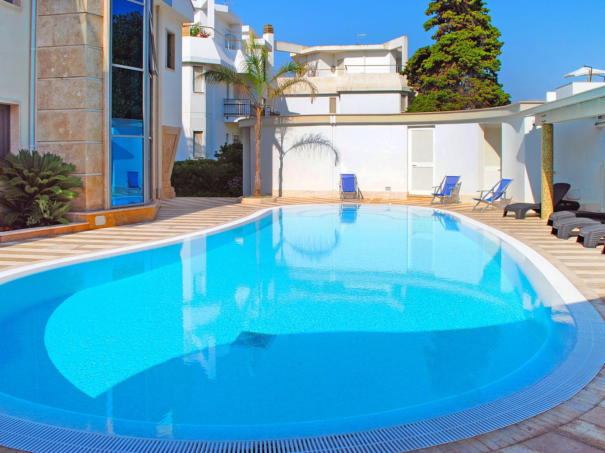 Foto 17 - Apartamento de 2 habitaciones en Terracina con piscina y vistas al mar