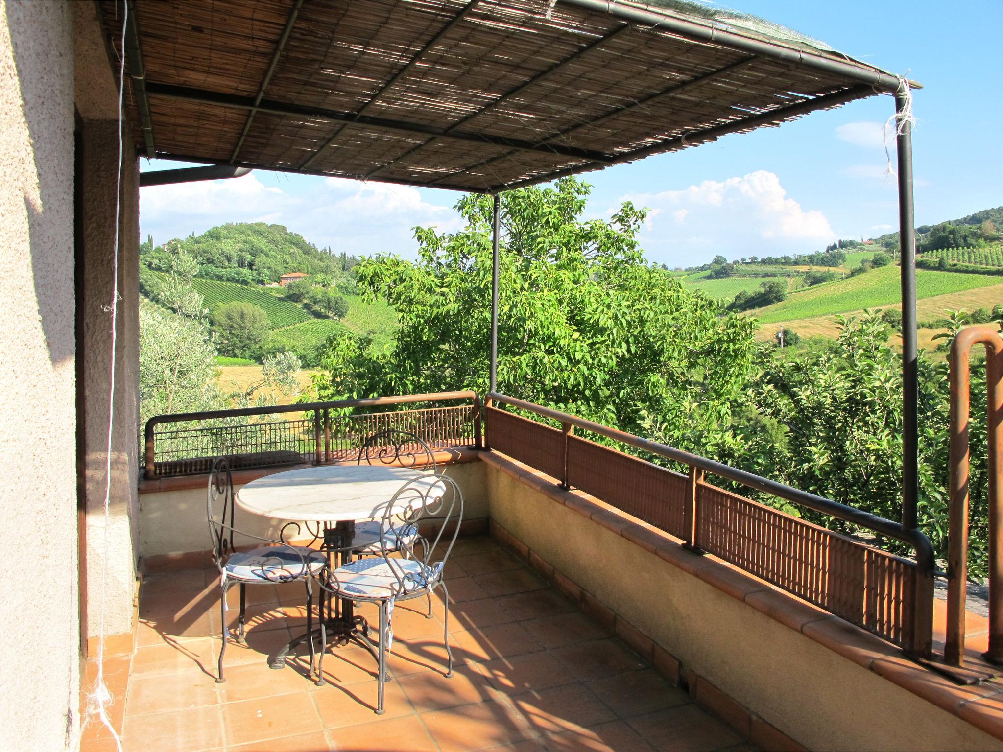 Foto 36 - Appartamento con 2 camere da letto a San Gimignano con piscina e giardino